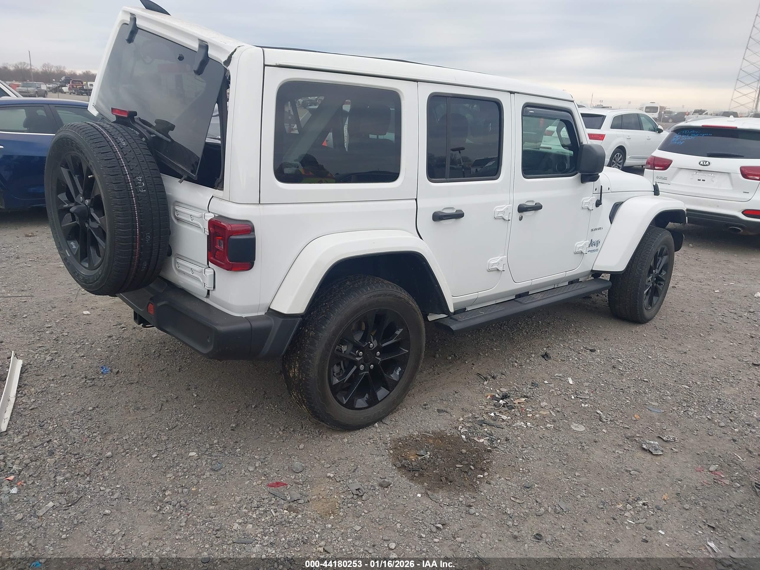 JEEP WRANGLER image 4