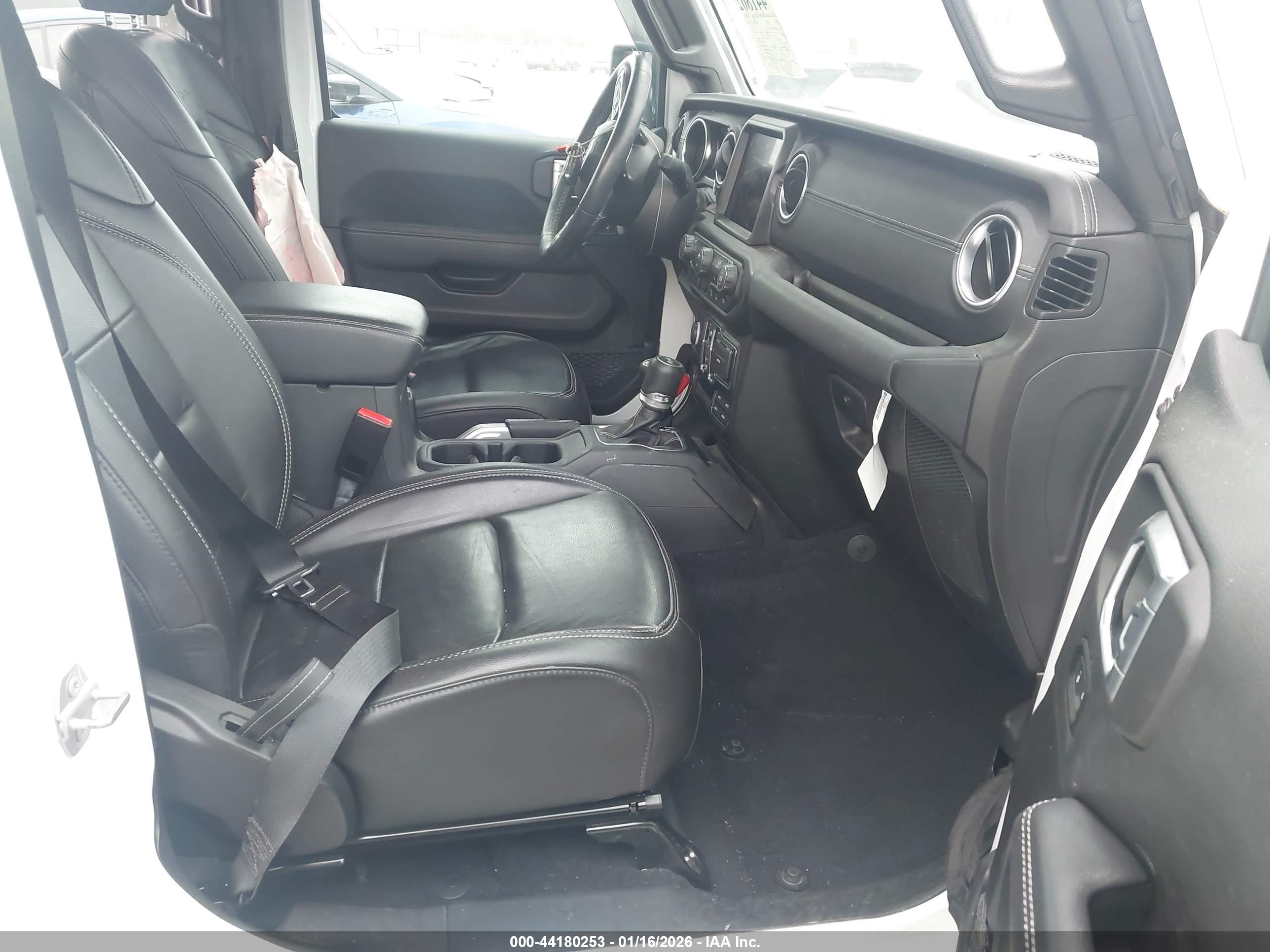 JEEP WRANGLER image 5