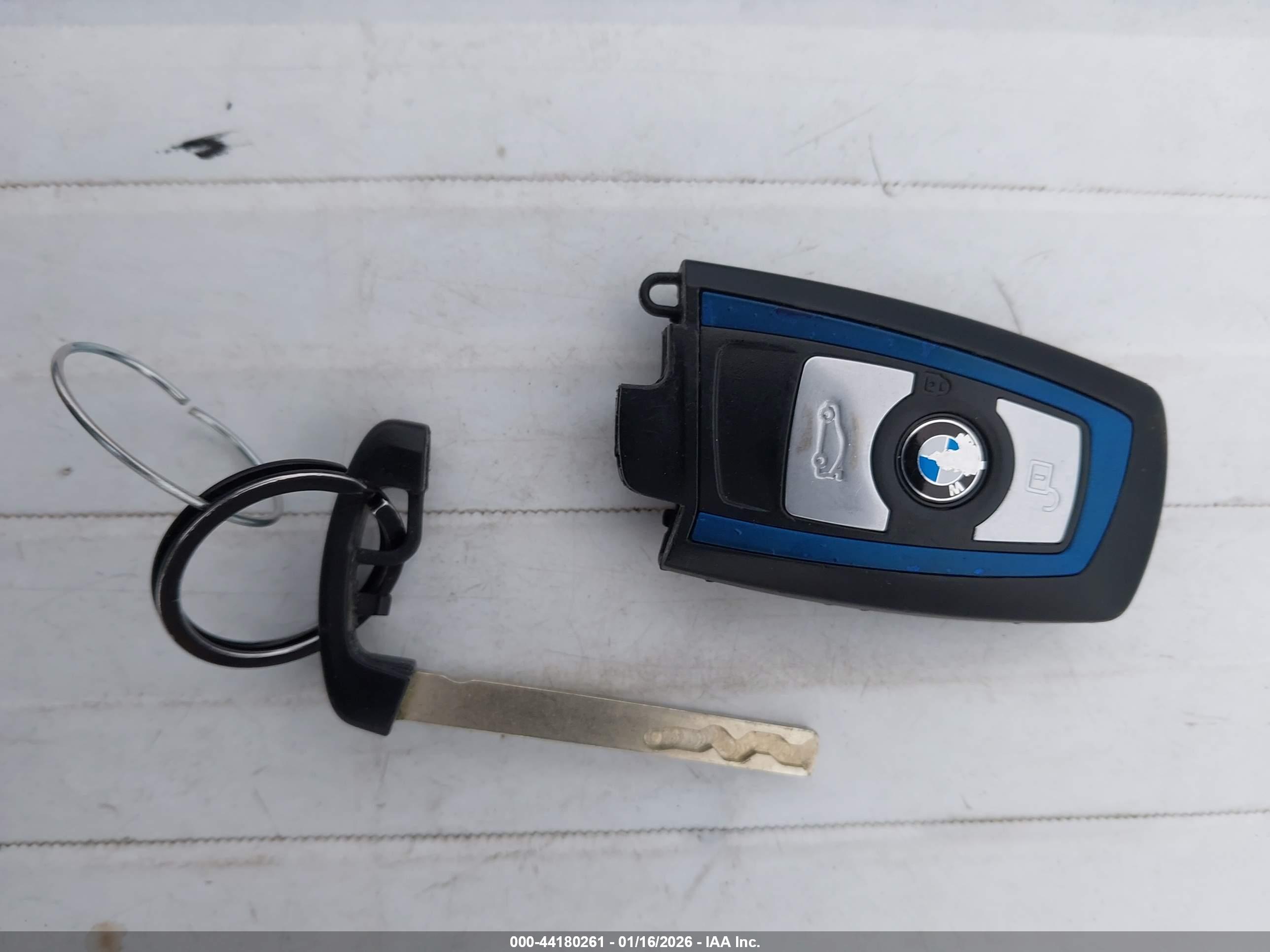 BMW 328I image 11