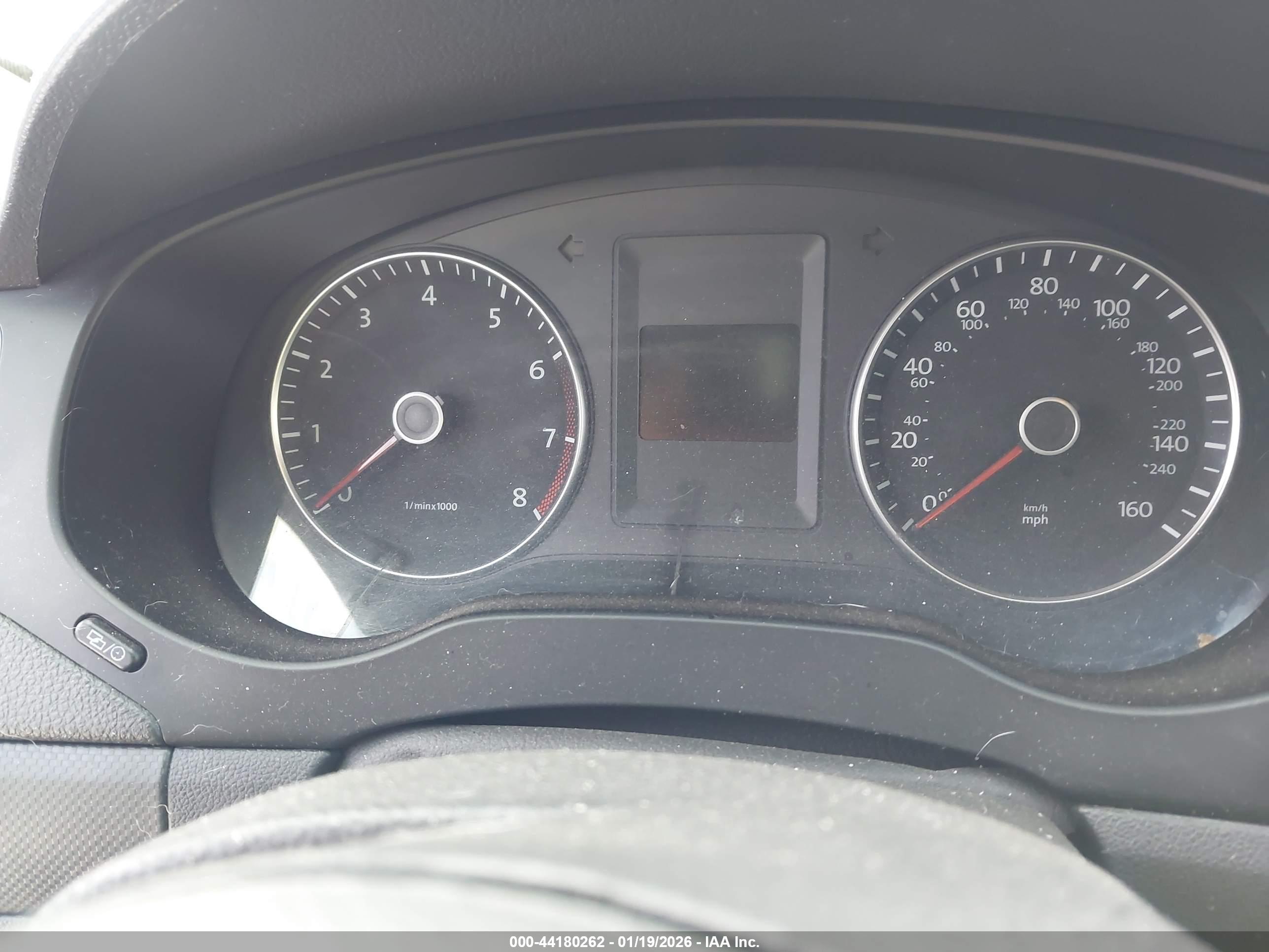 VOLKSWAGEN JETTA image 7