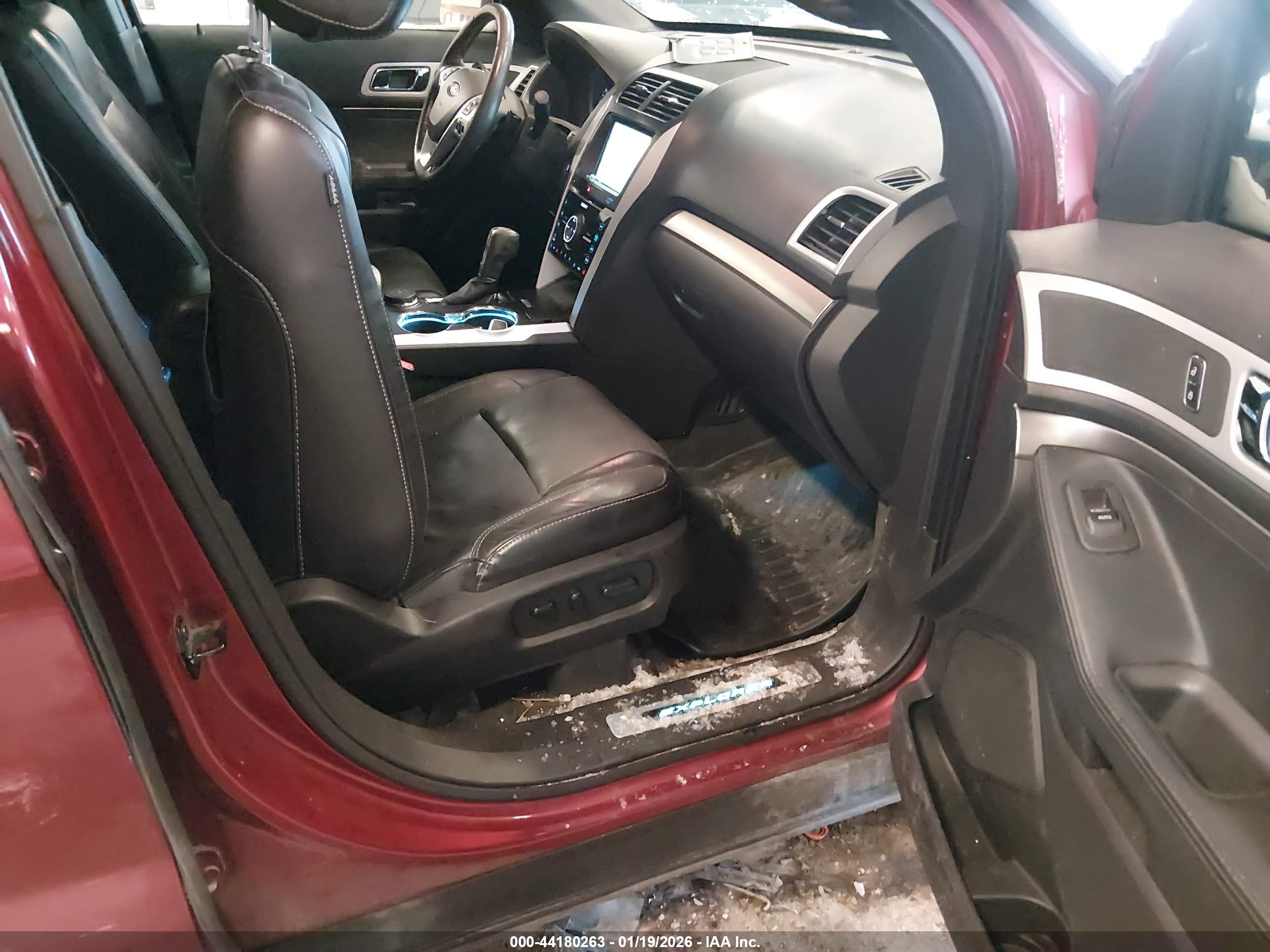FORD EXPLORER image 5