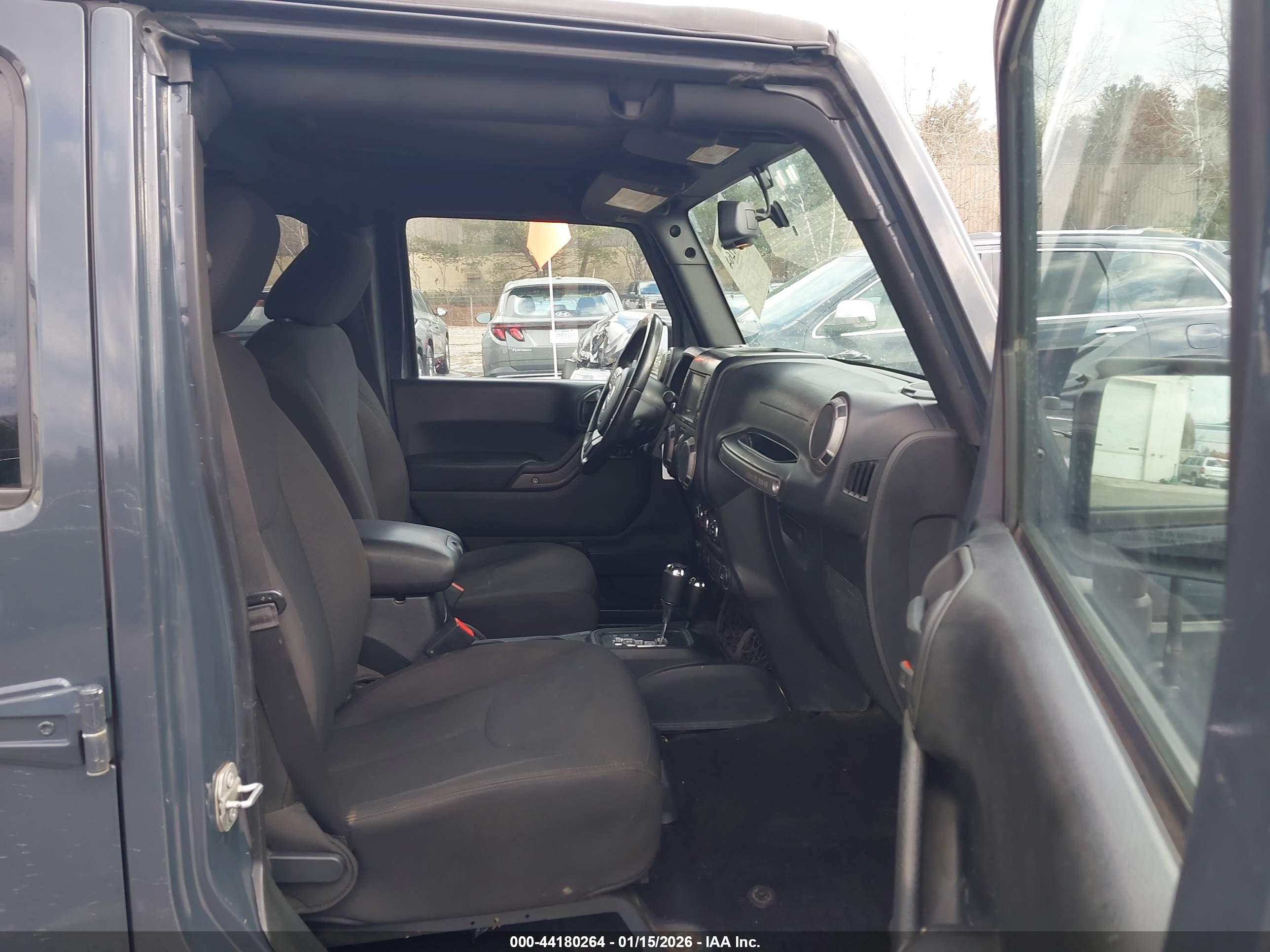 JEEP WRANGLER image 5