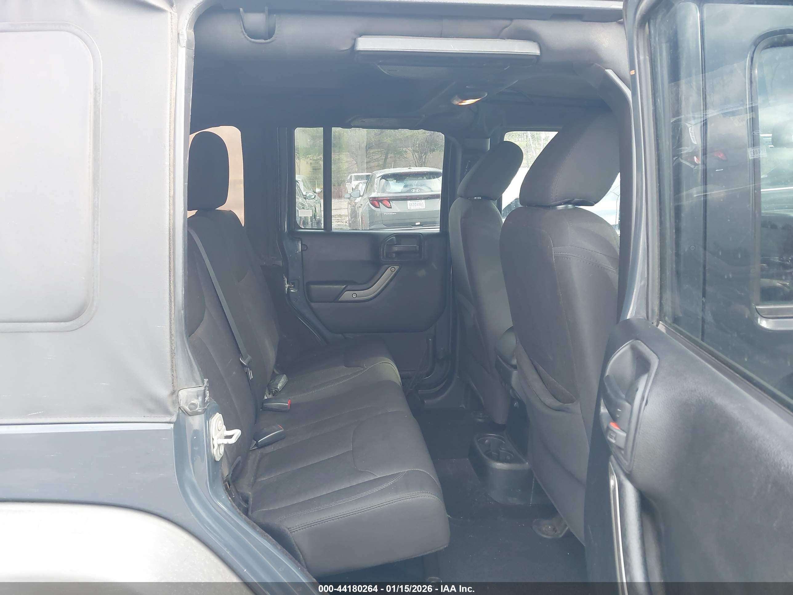 JEEP WRANGLER image 8