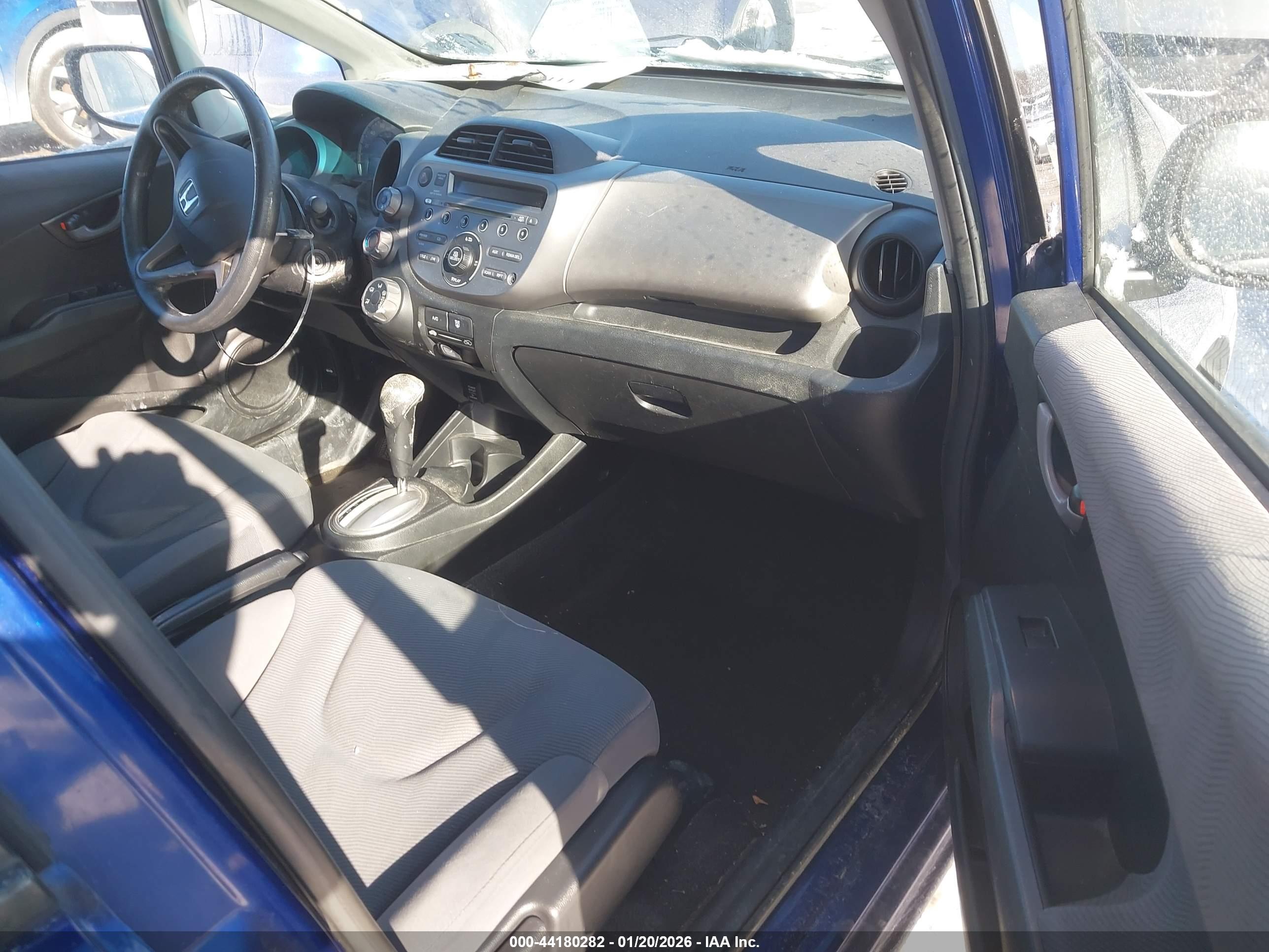 HONDA FIT image 5