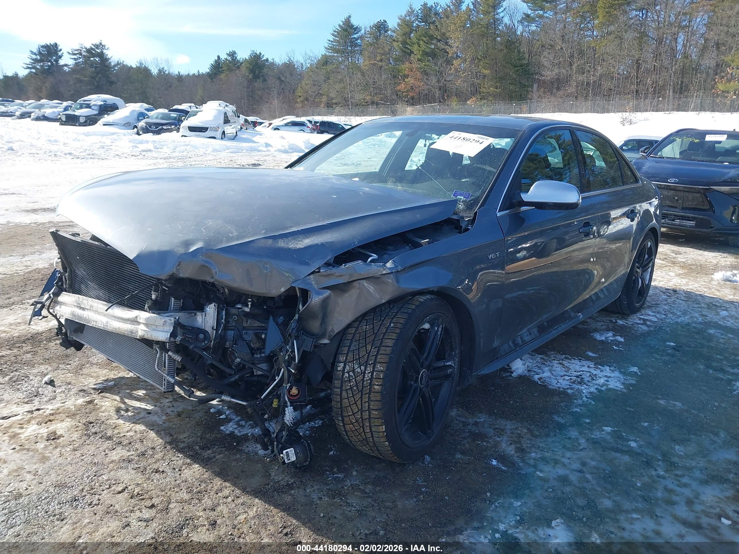 AUDI S4 image 2