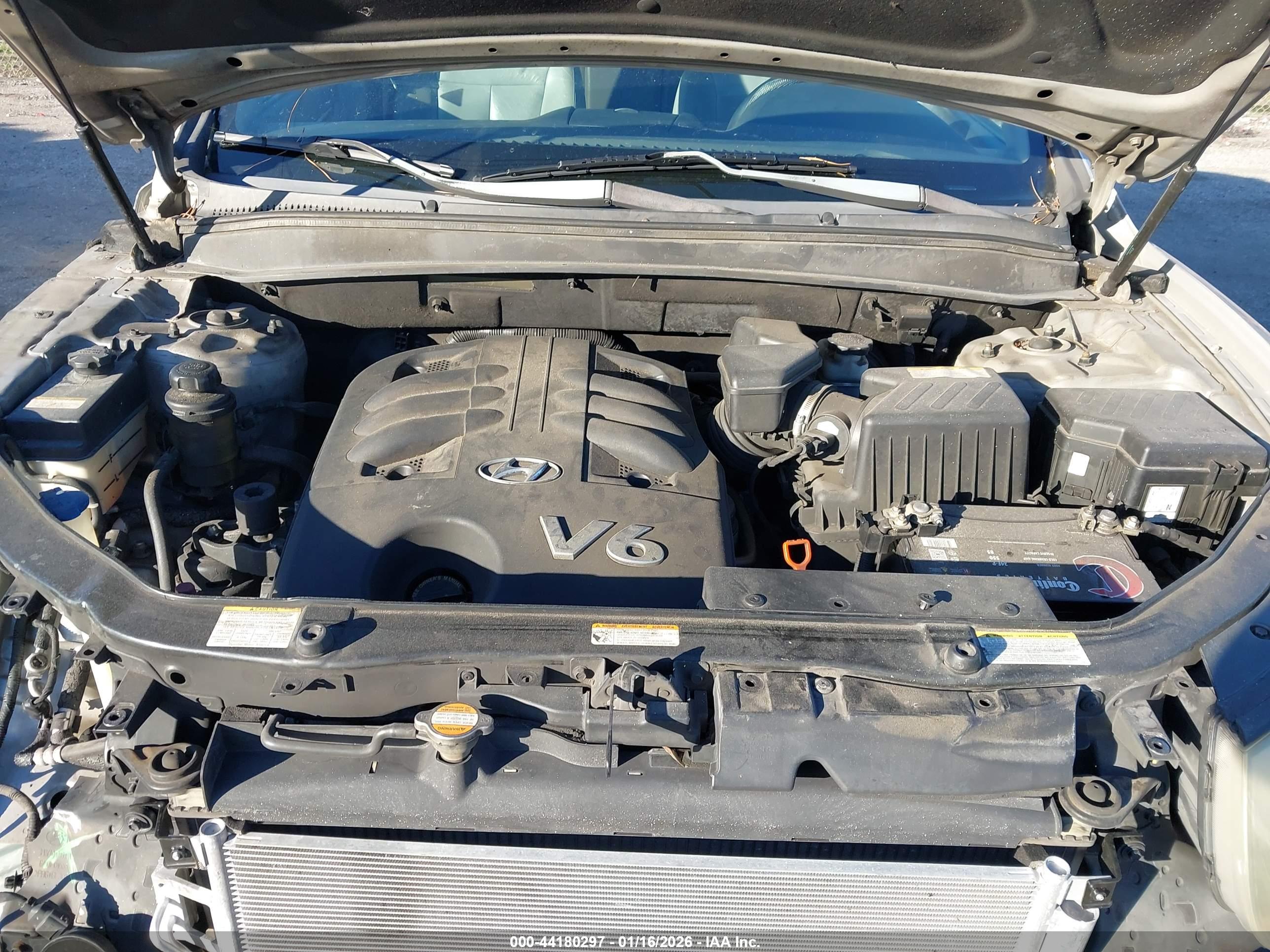 HYUNDAI SANTA image 10