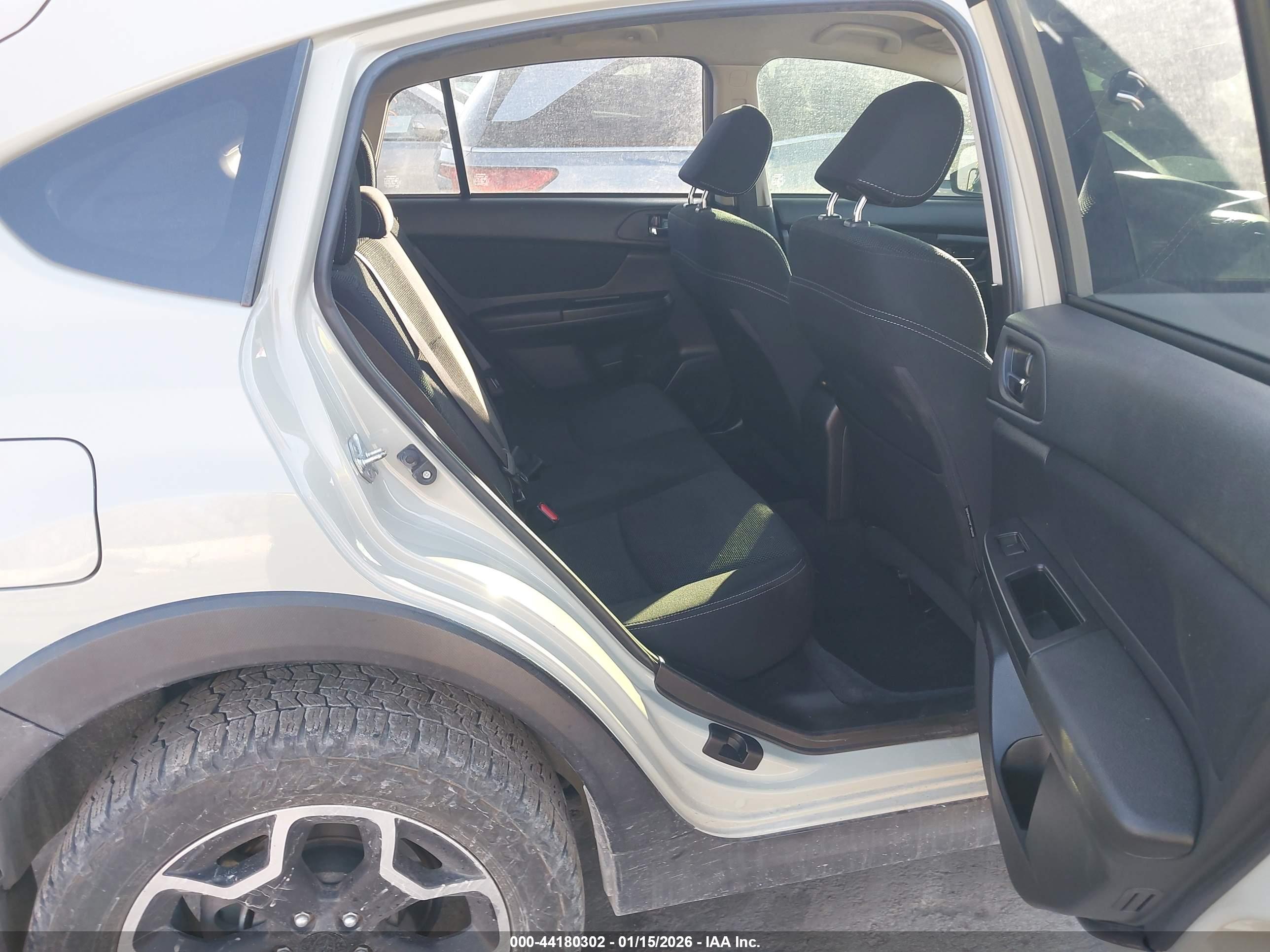 SUBARU XV image 8