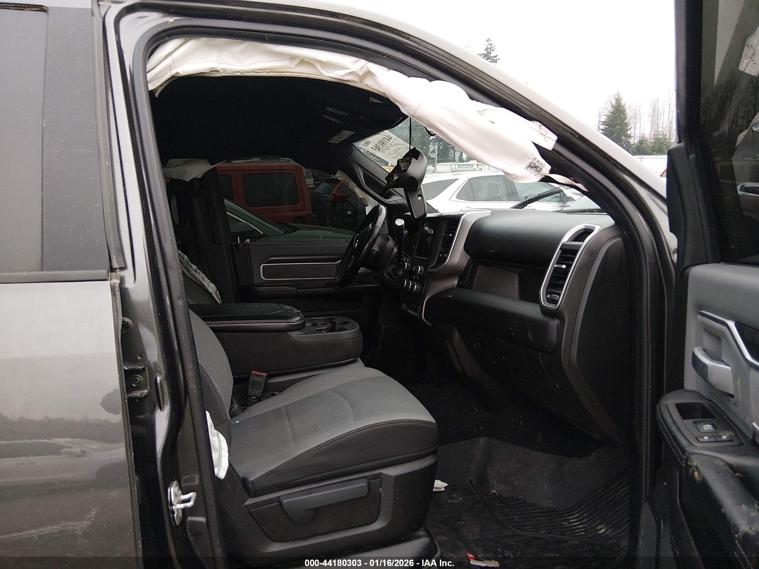 RAM 2500 image 5