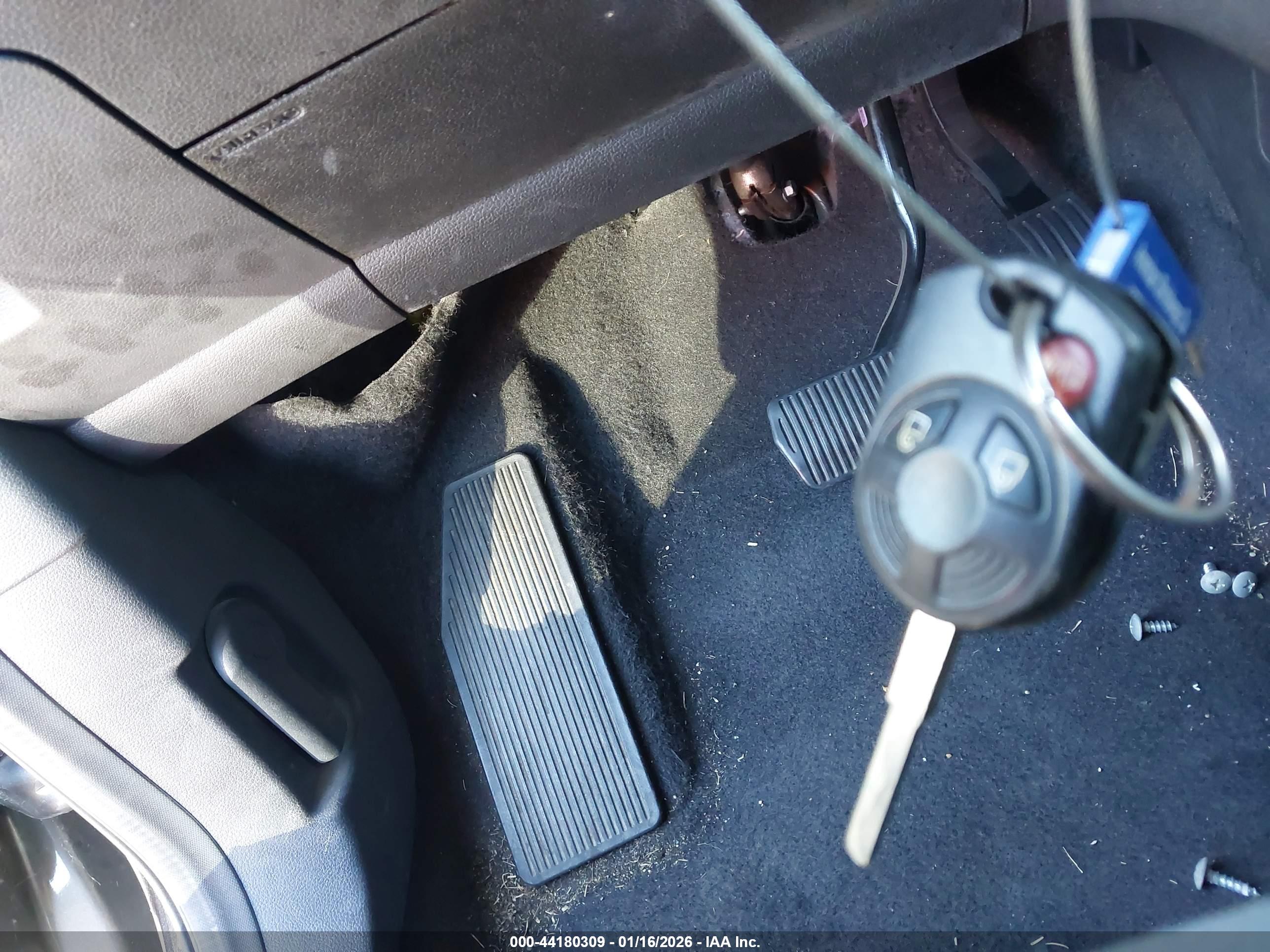 FORD ESCAPE image 11
