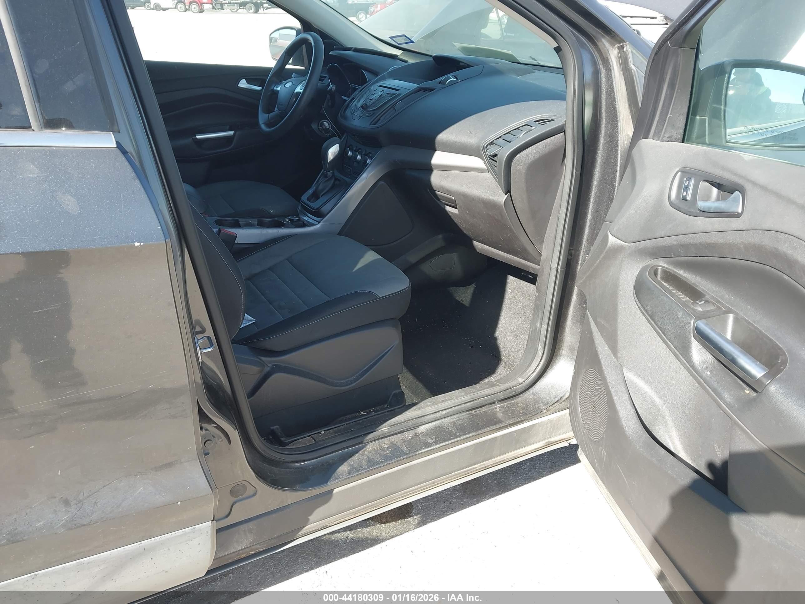 FORD ESCAPE image 5