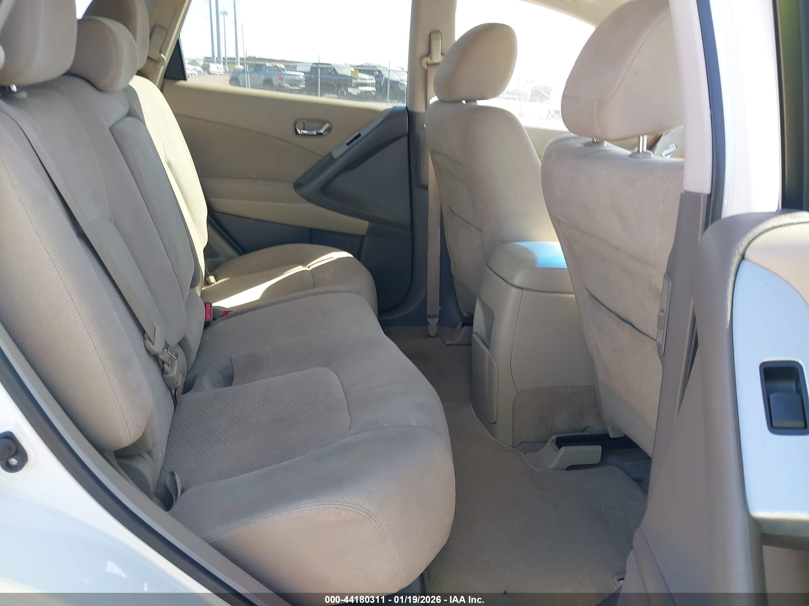 NISSAN MURANO image 8