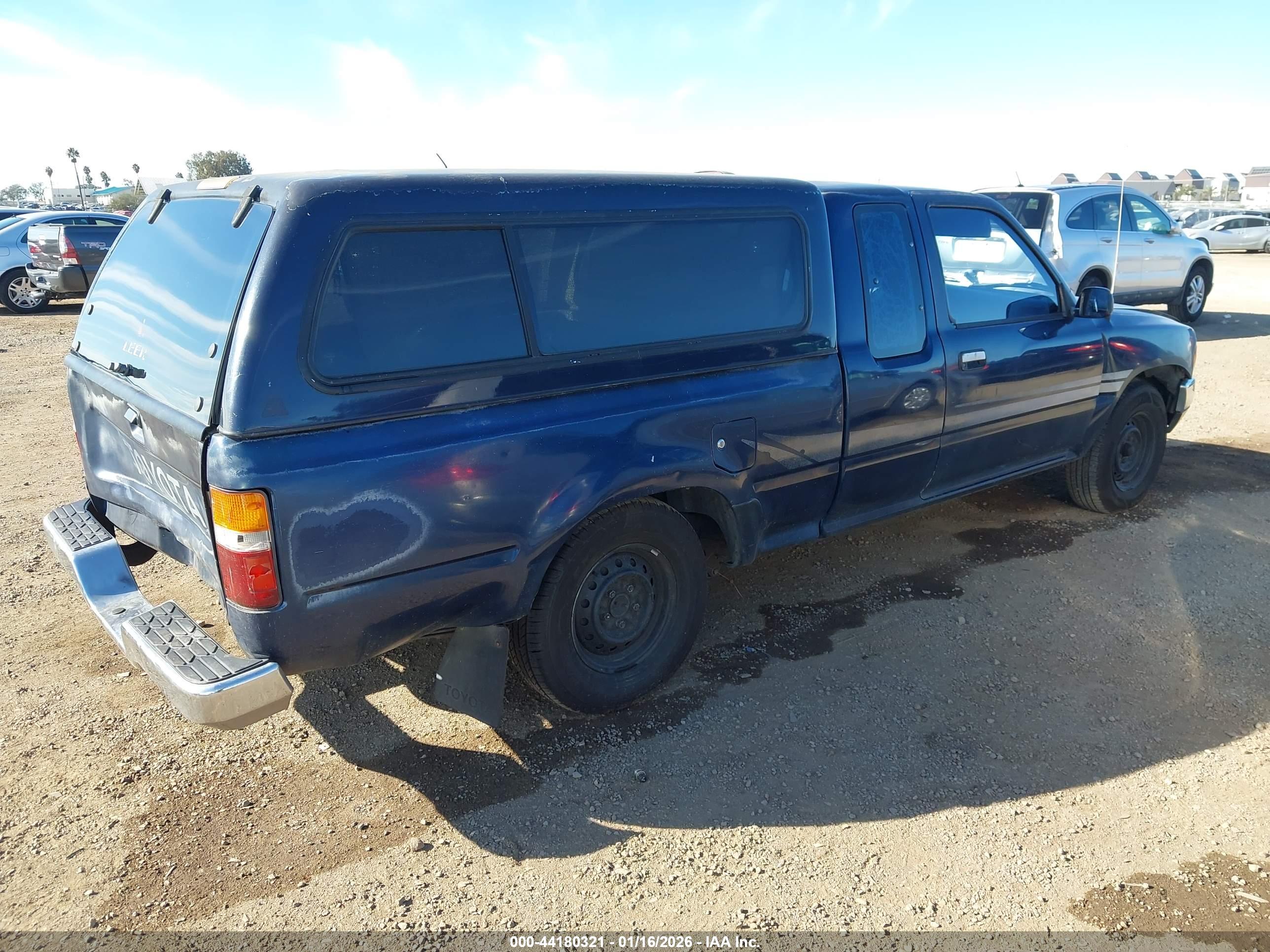 TOYOTA PICKUP image 4