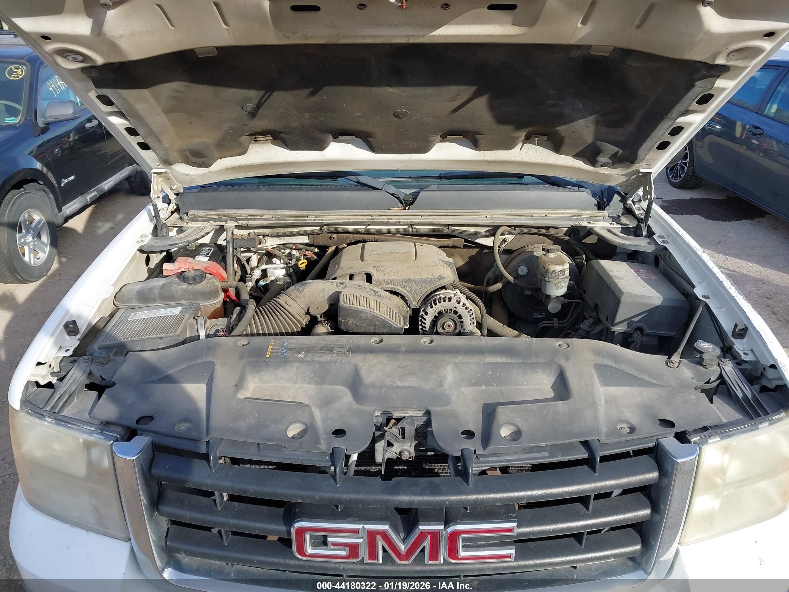 GMC SIERRA image 10