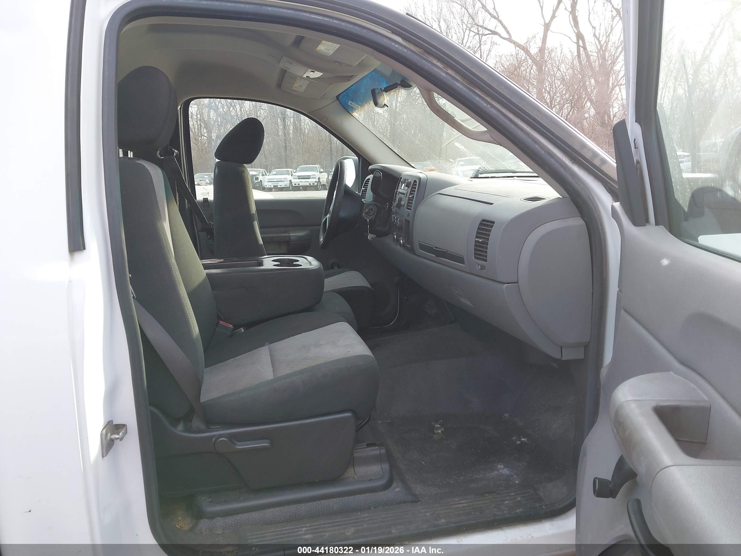 GMC SIERRA image 5