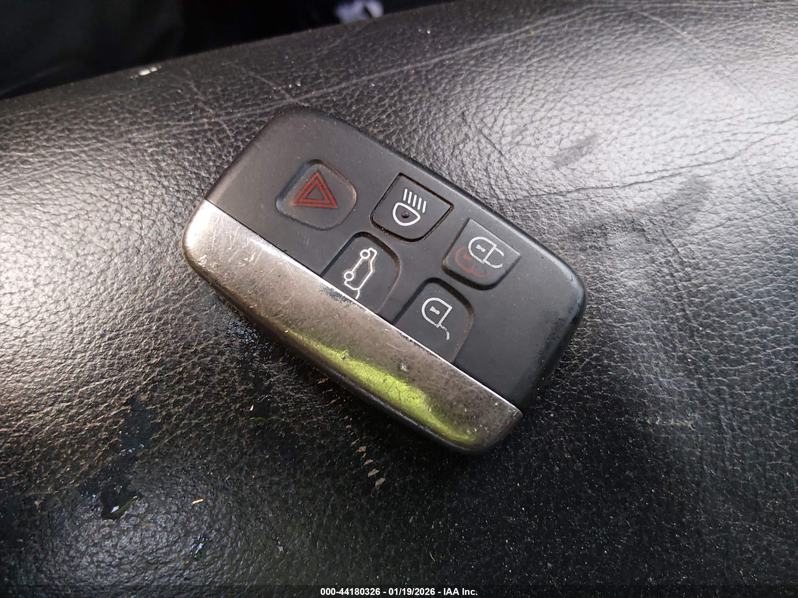 LAND ROVER image 11