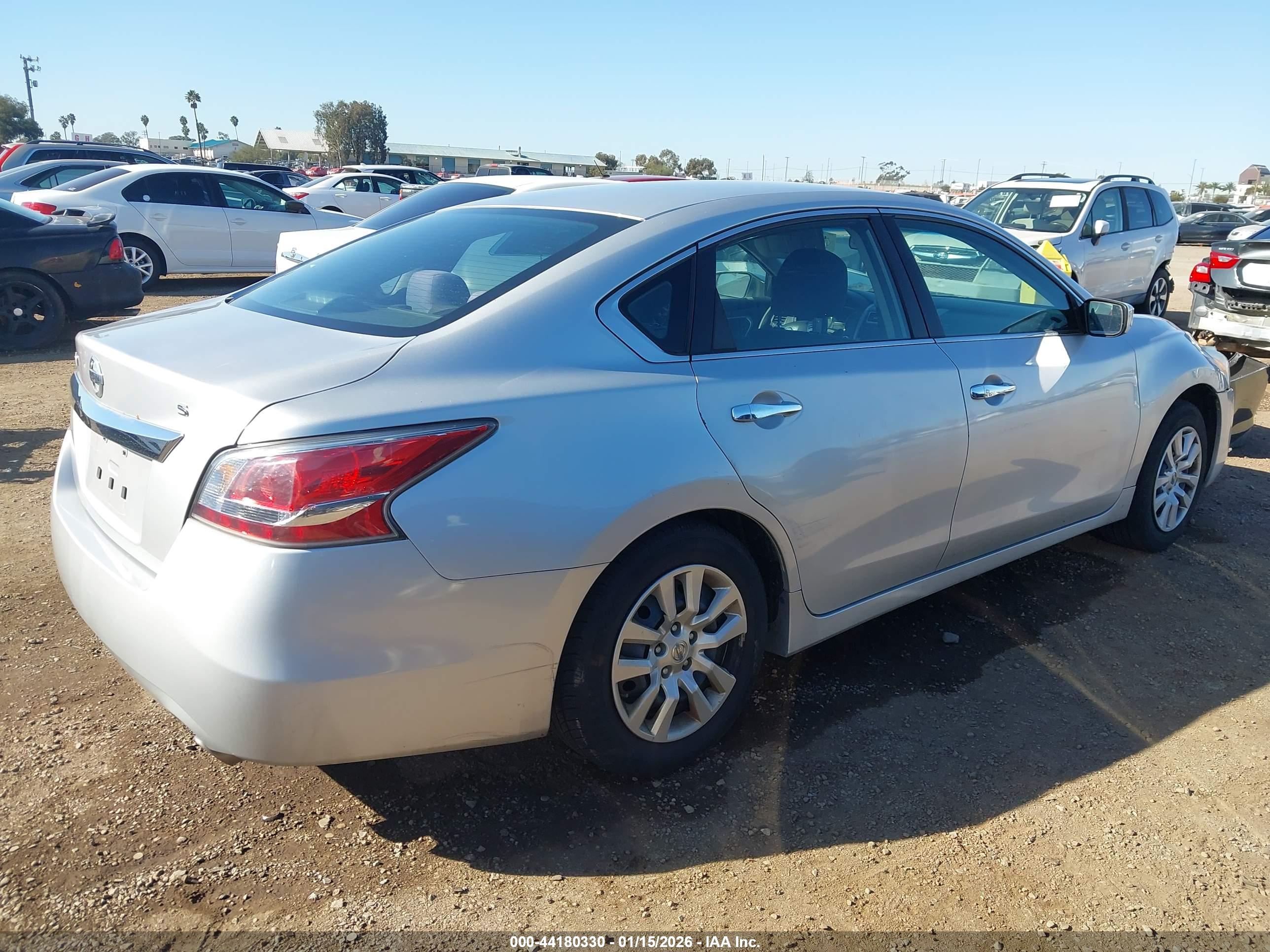 NISSAN ALTIMA image 4