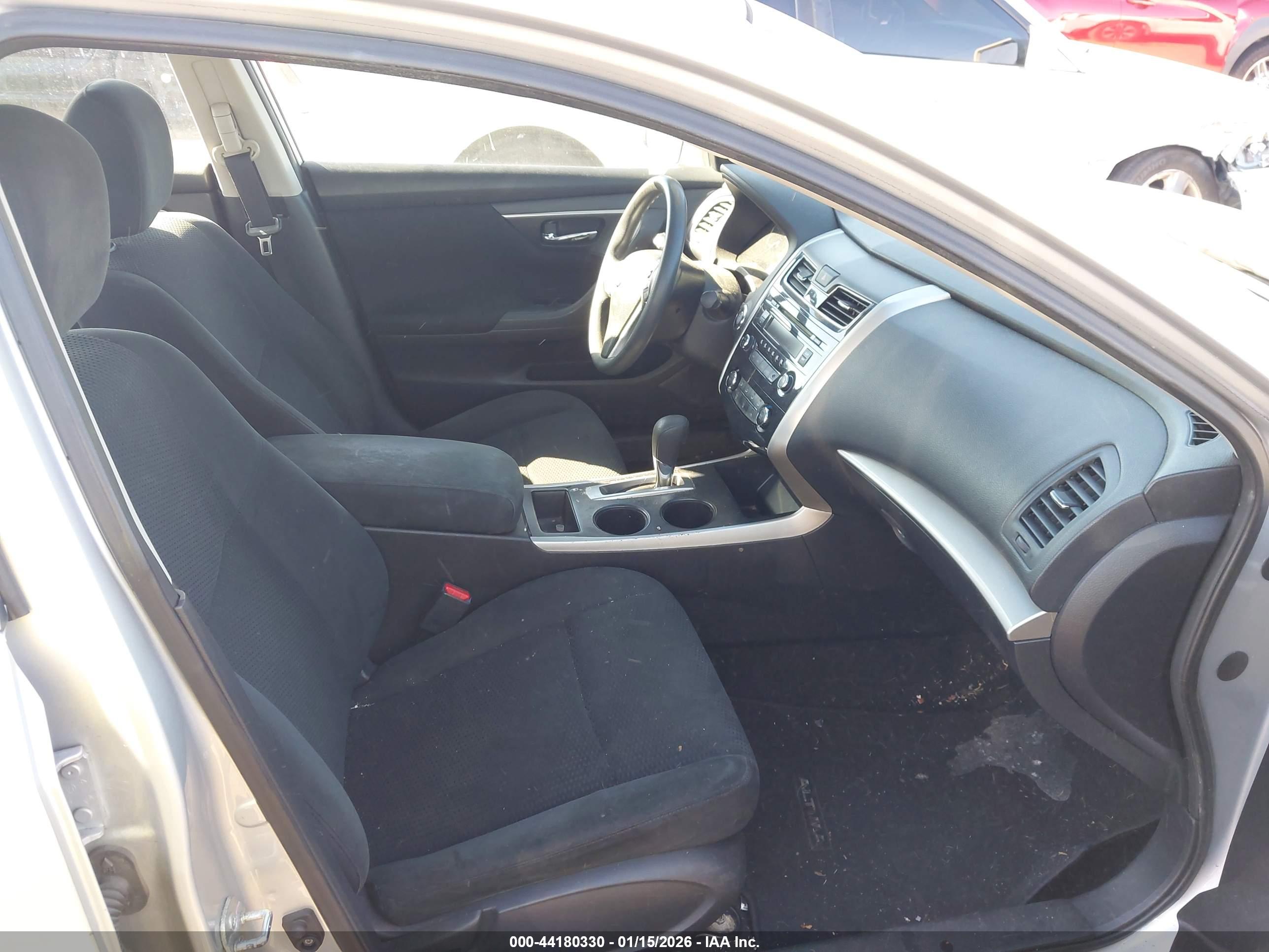 NISSAN ALTIMA image 5