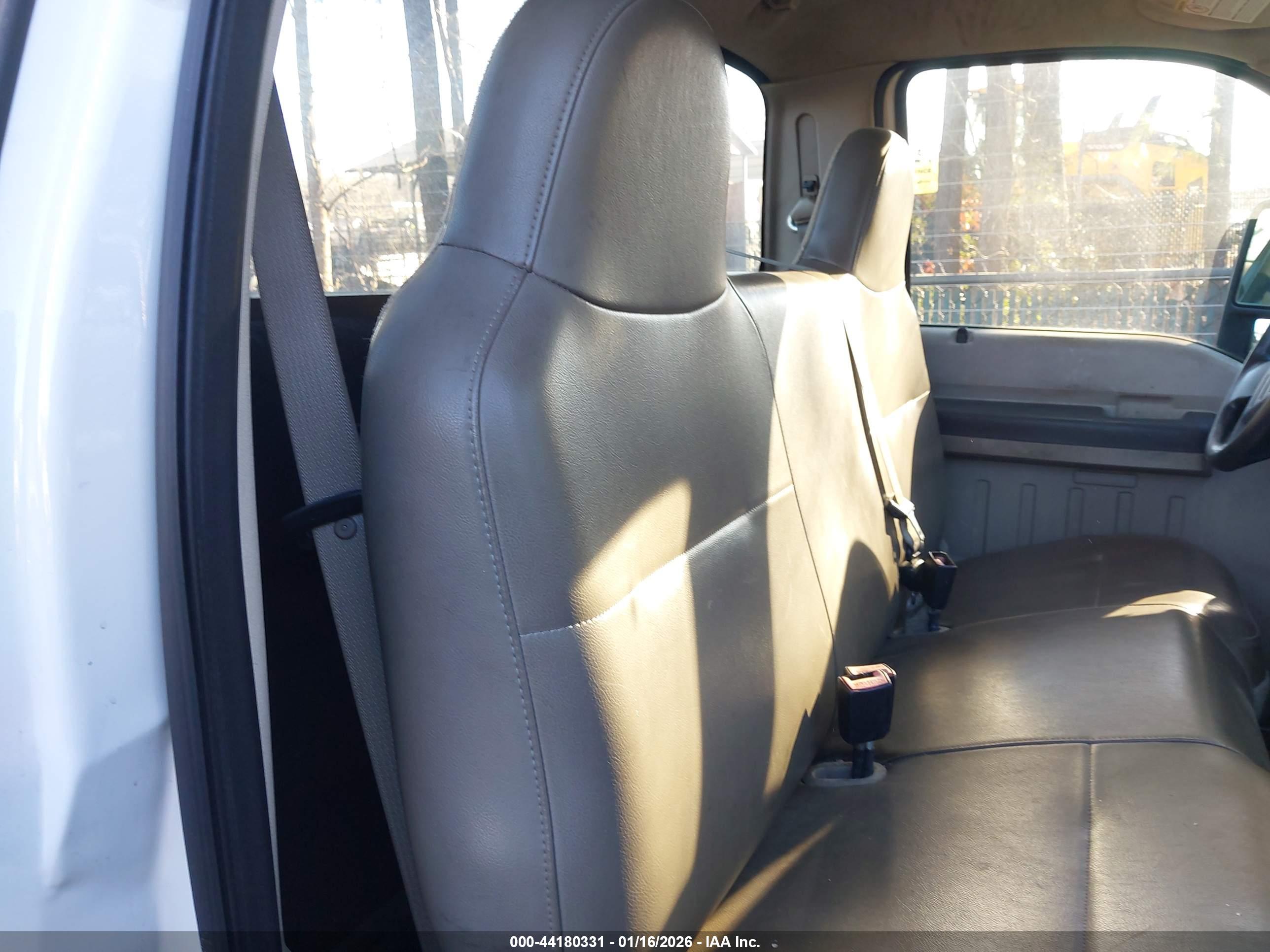 FORD F-250 image 8