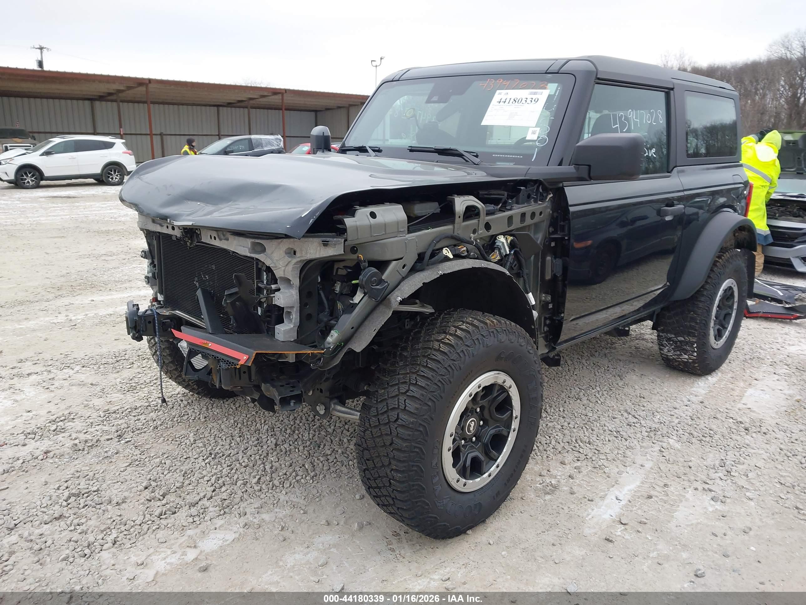 FORD BRONCO image 2