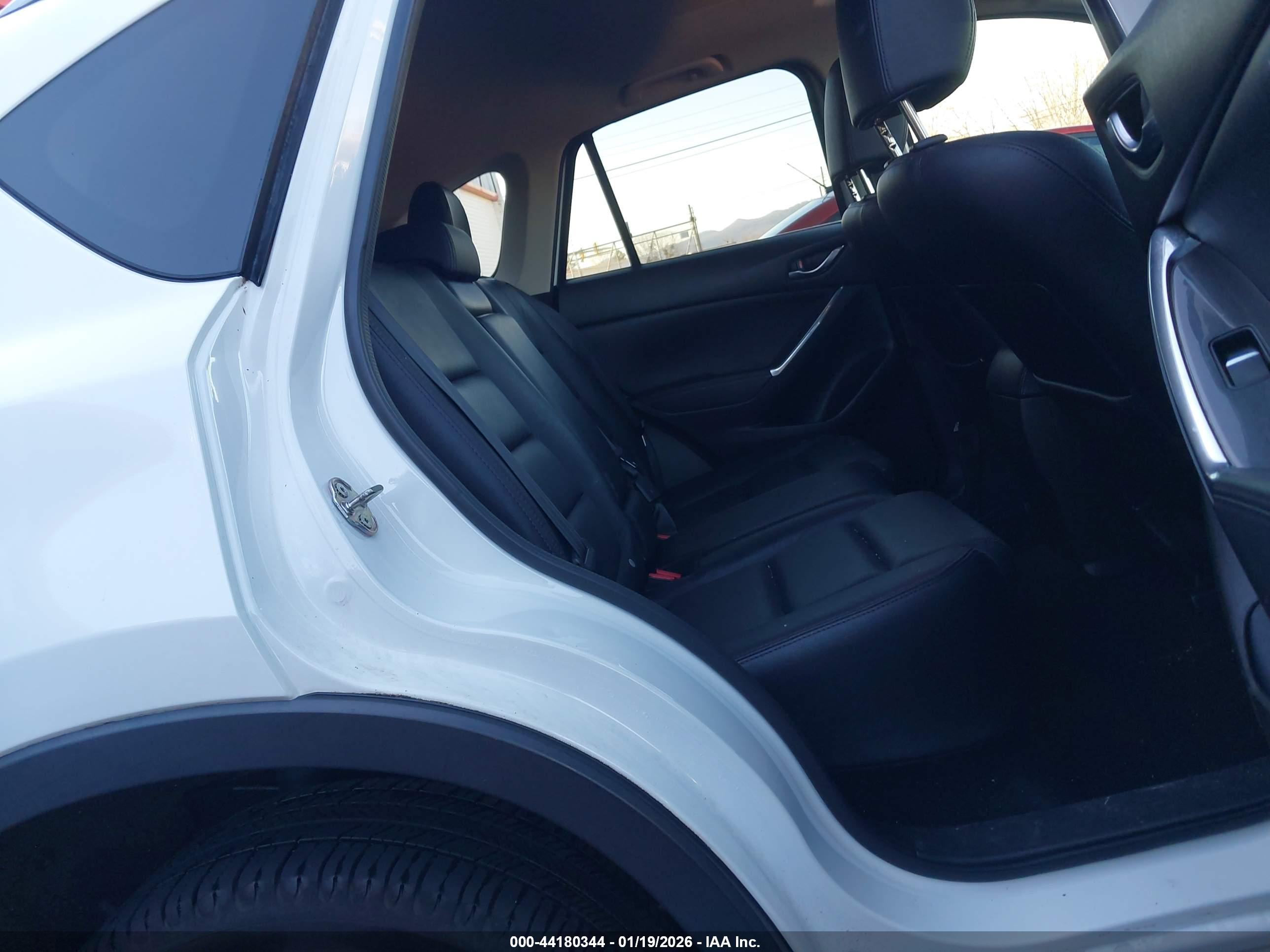 MAZDA CX-5 image 8