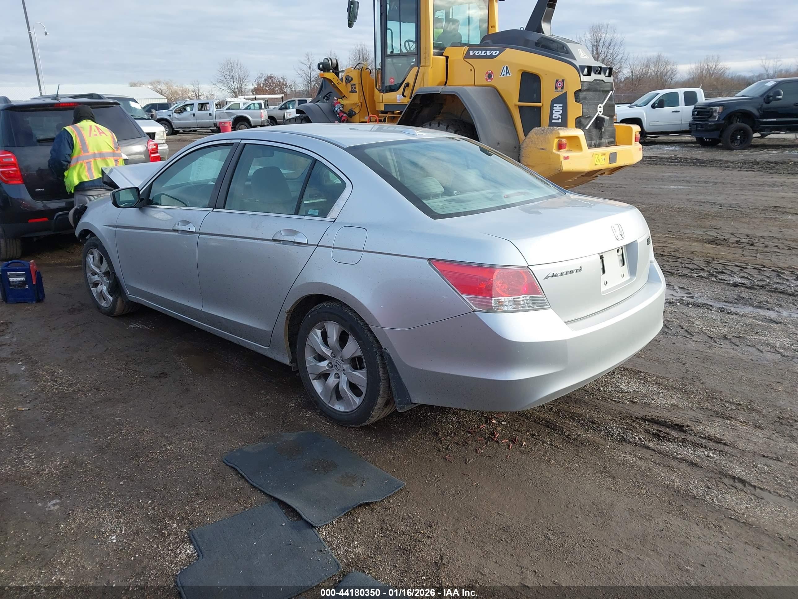 HONDA ACCORD image 3