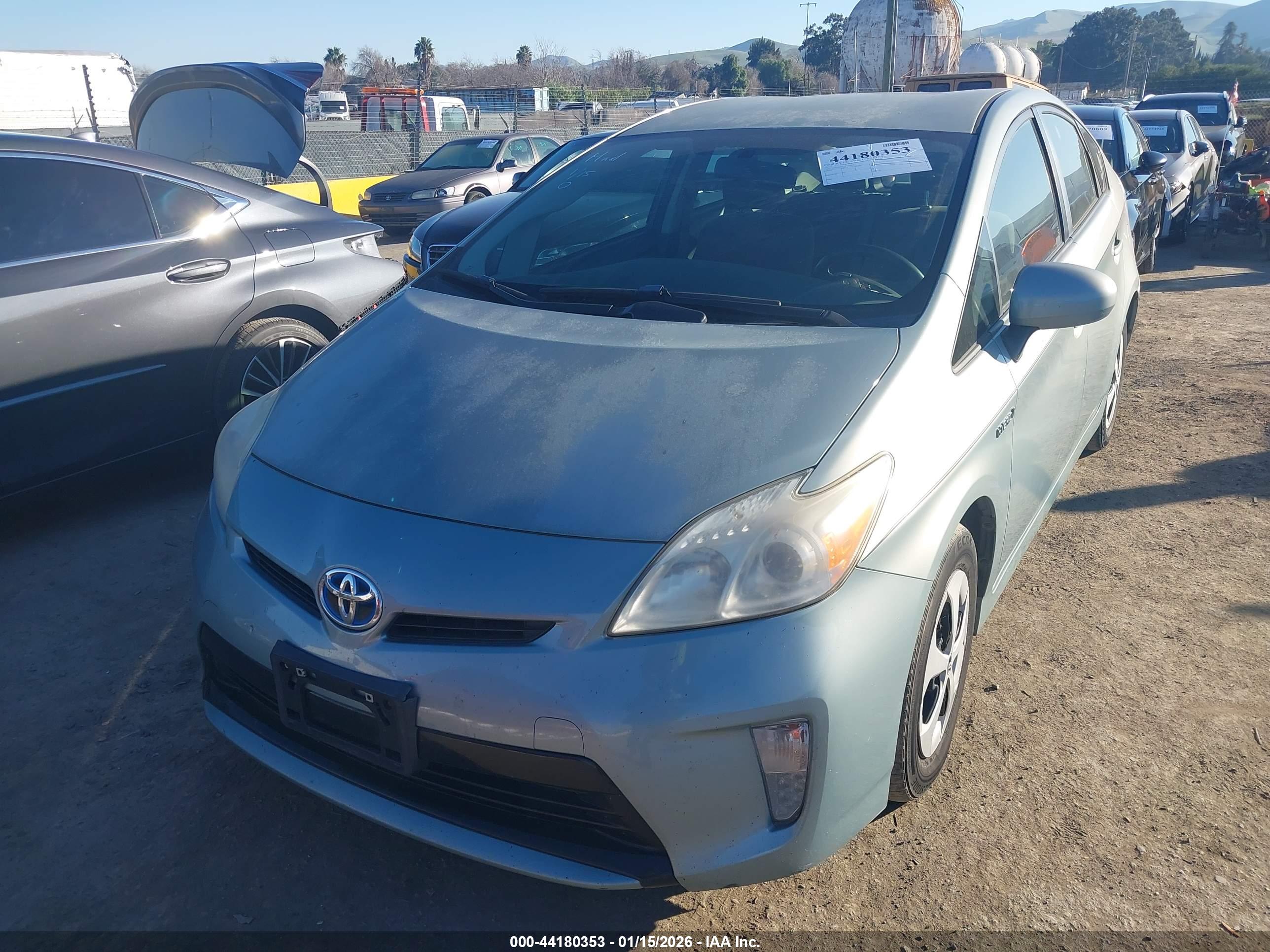 TOYOTA PRIUS image 6