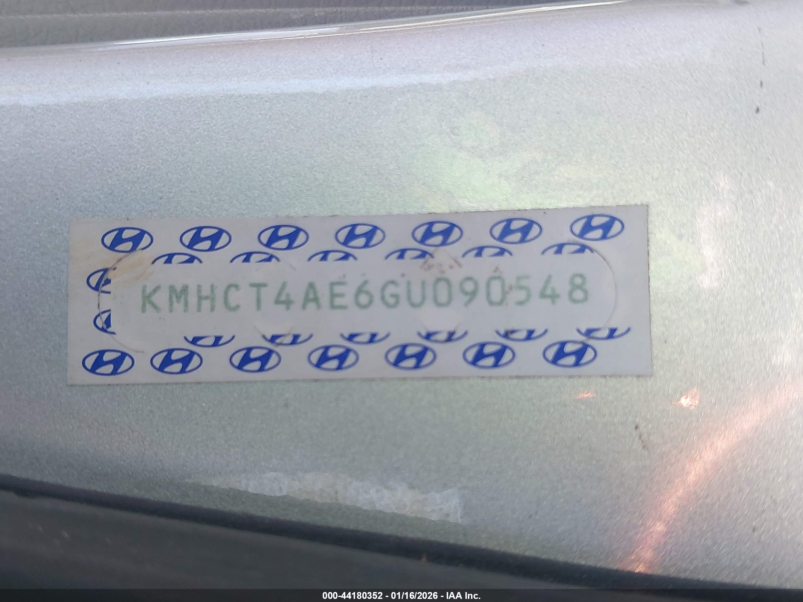 HYUNDAI ACCENT image 9