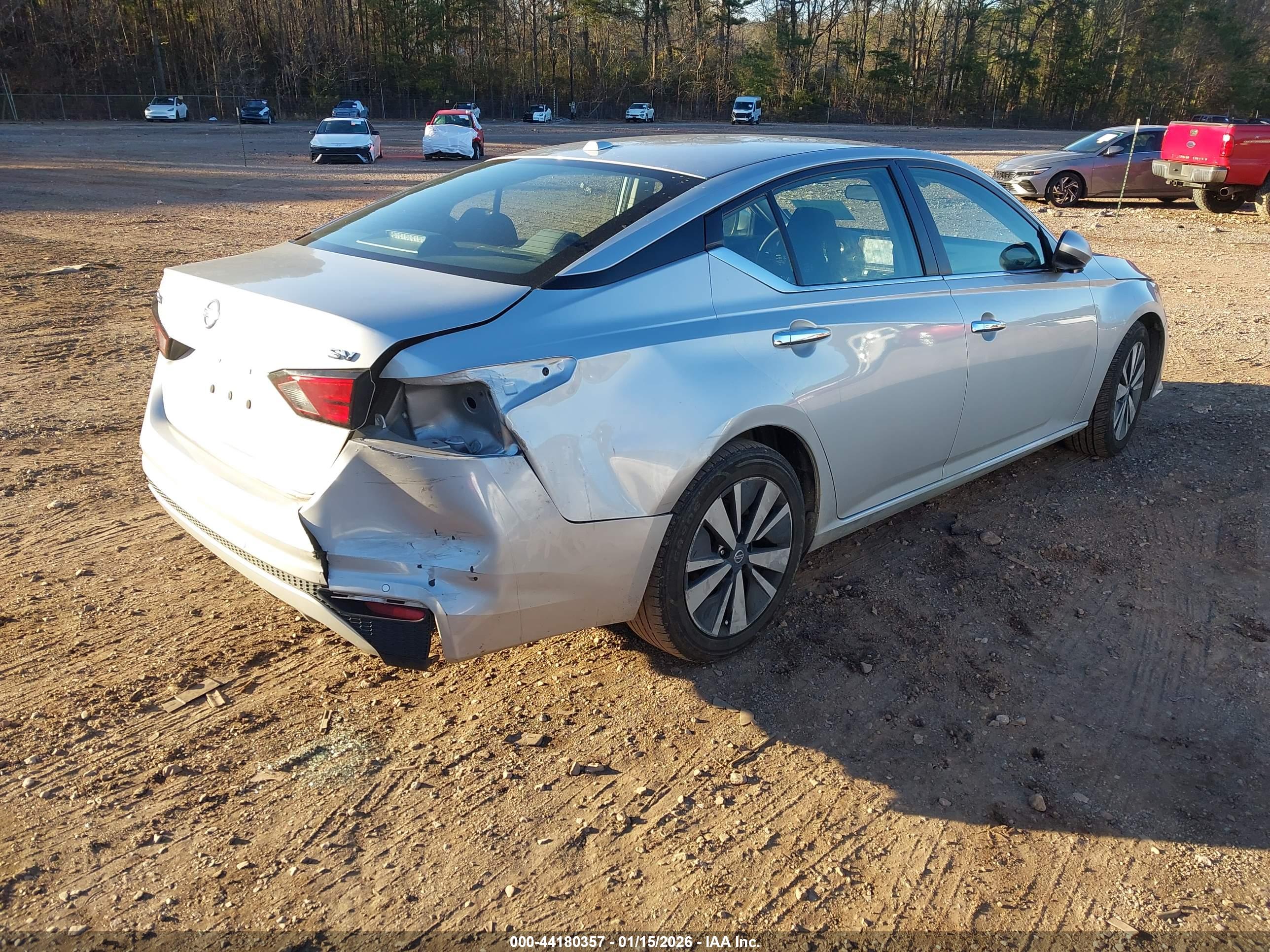 NISSAN ALTIMA image 4