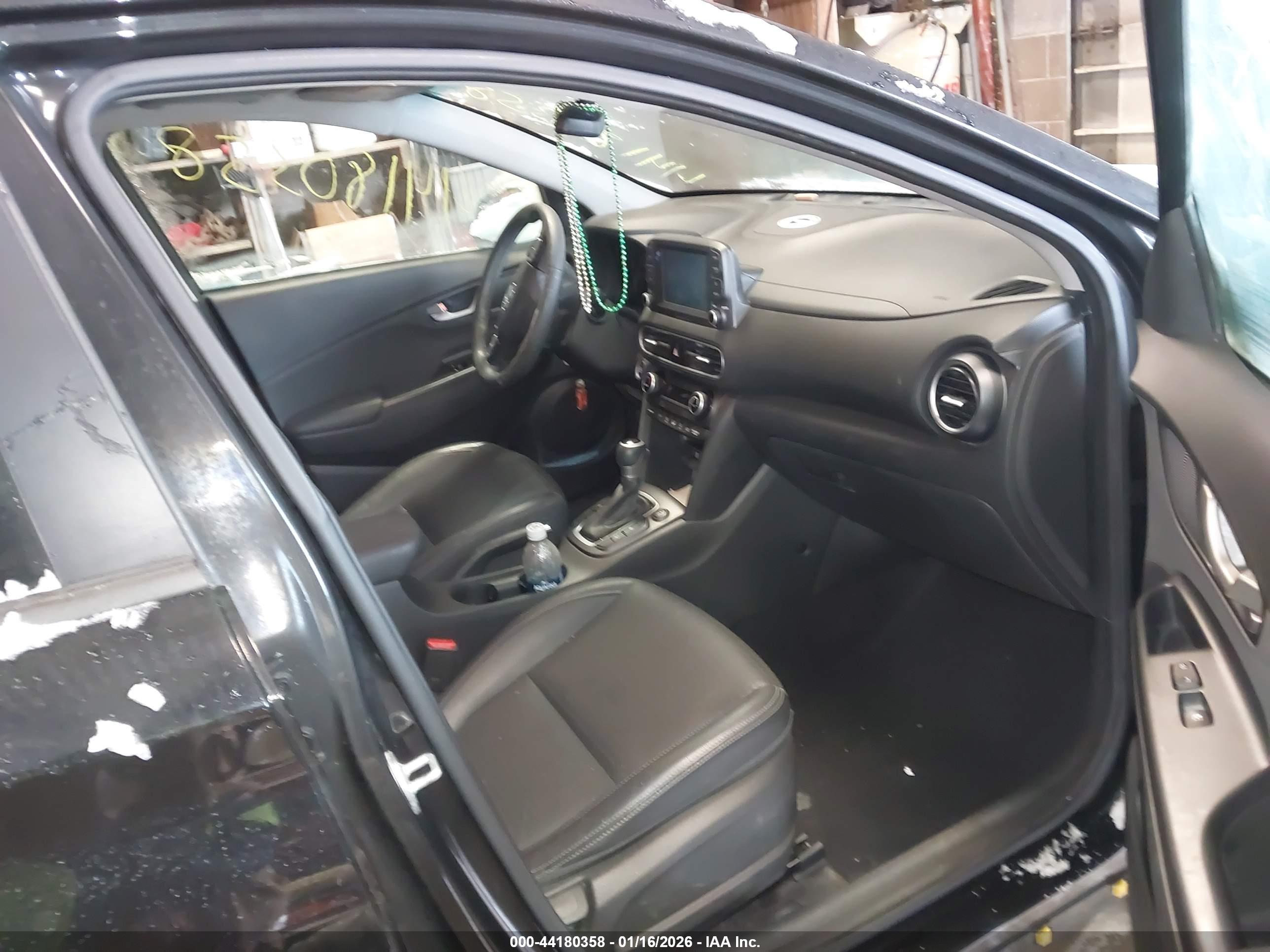 HYUNDAI KONA image 5
