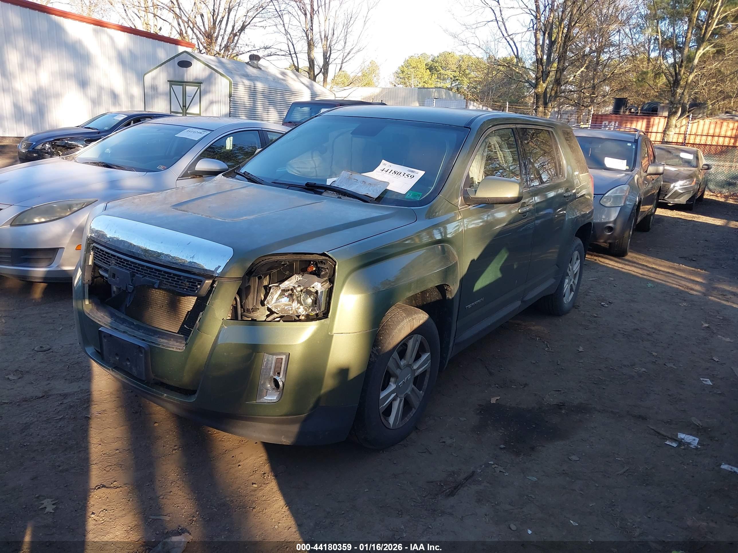 GMC TERRAIN image 2