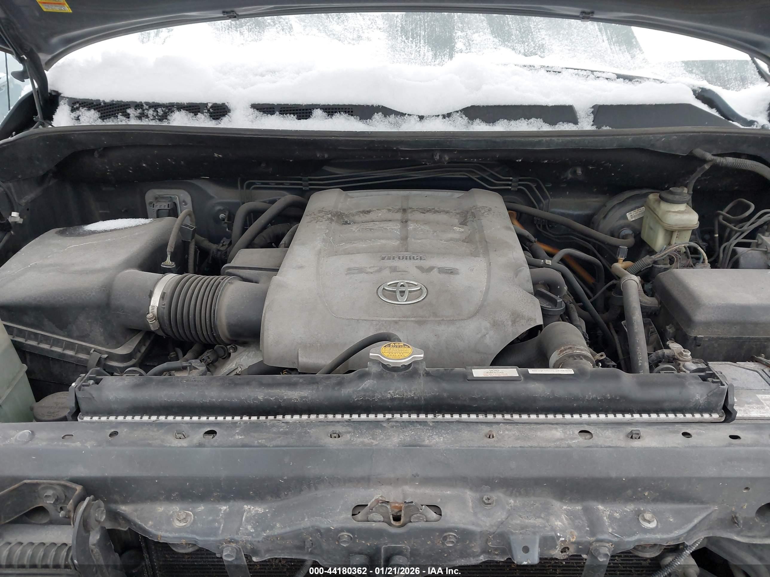 TOYOTA TUNDRA image 10
