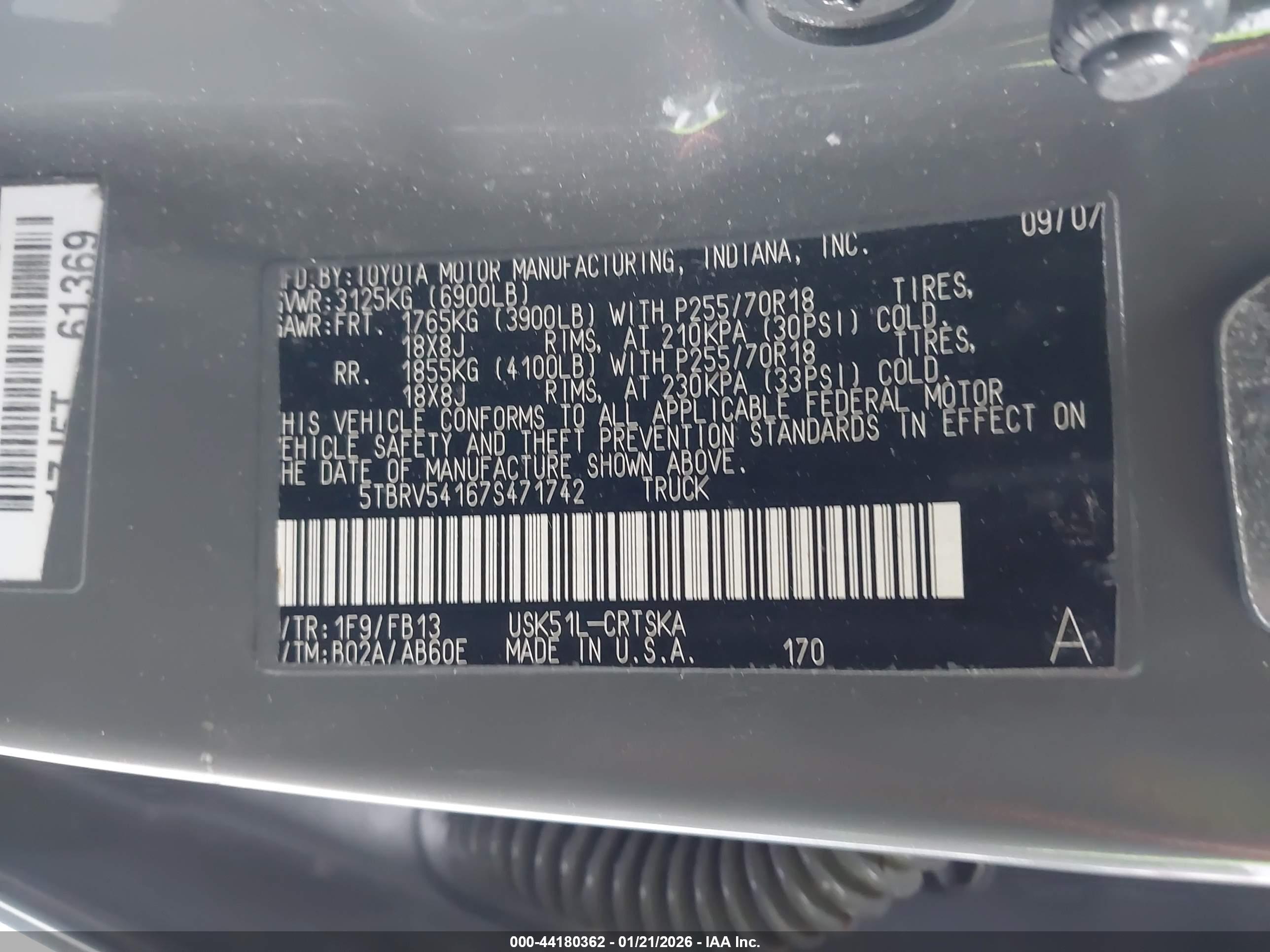 TOYOTA TUNDRA image 9
