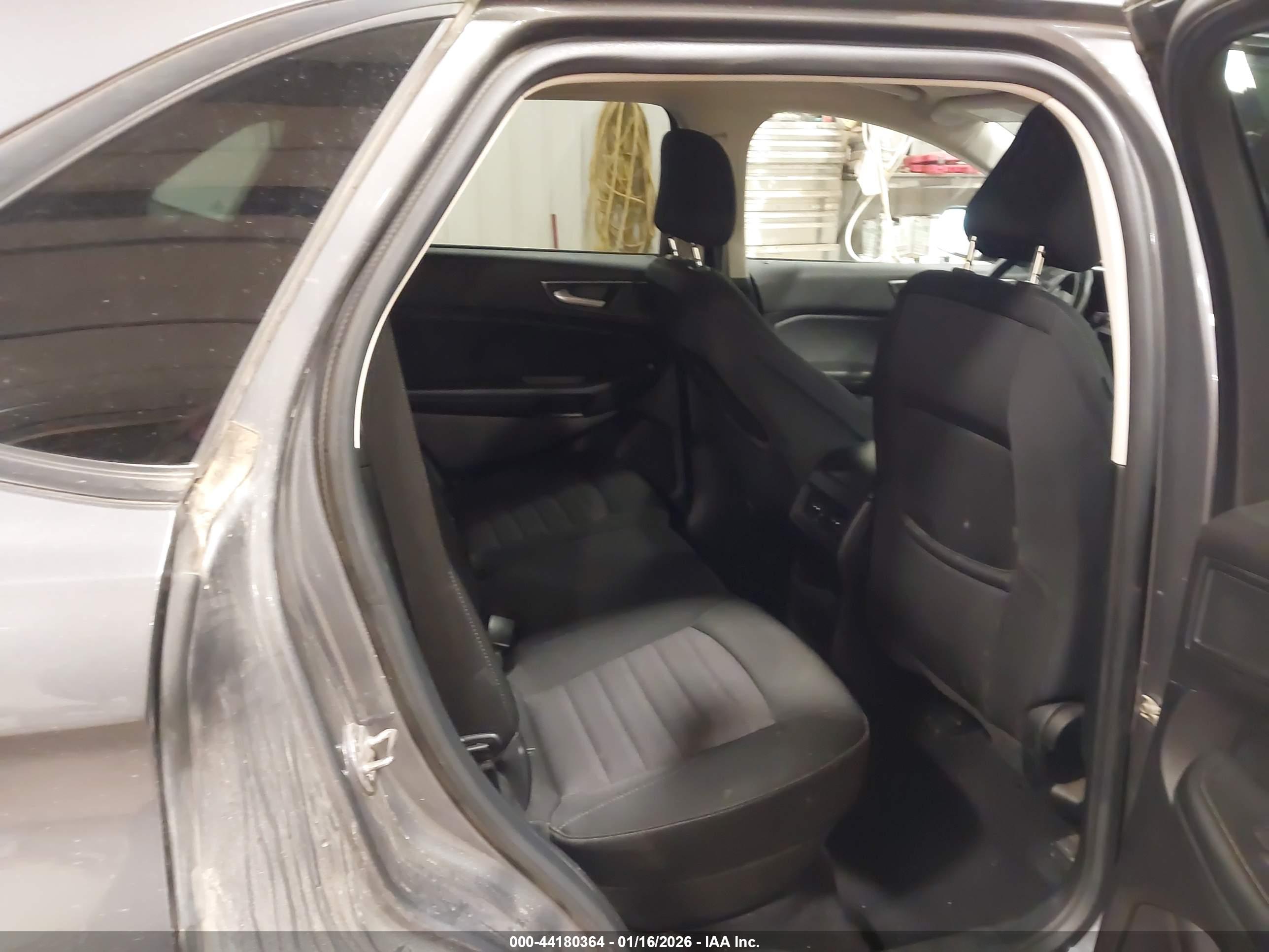 FORD EDGE image 8