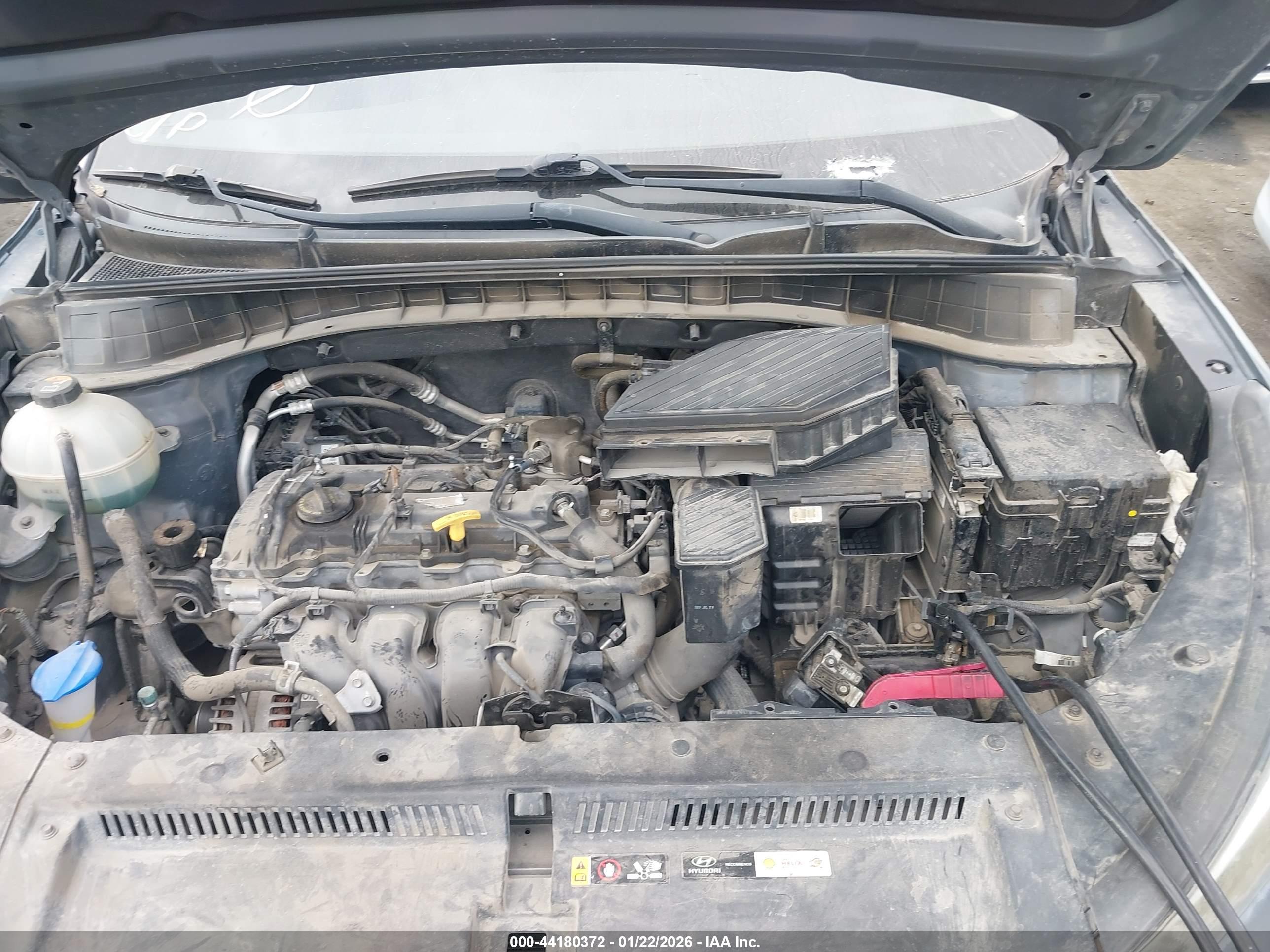 HYUNDAI TUCSON image 10