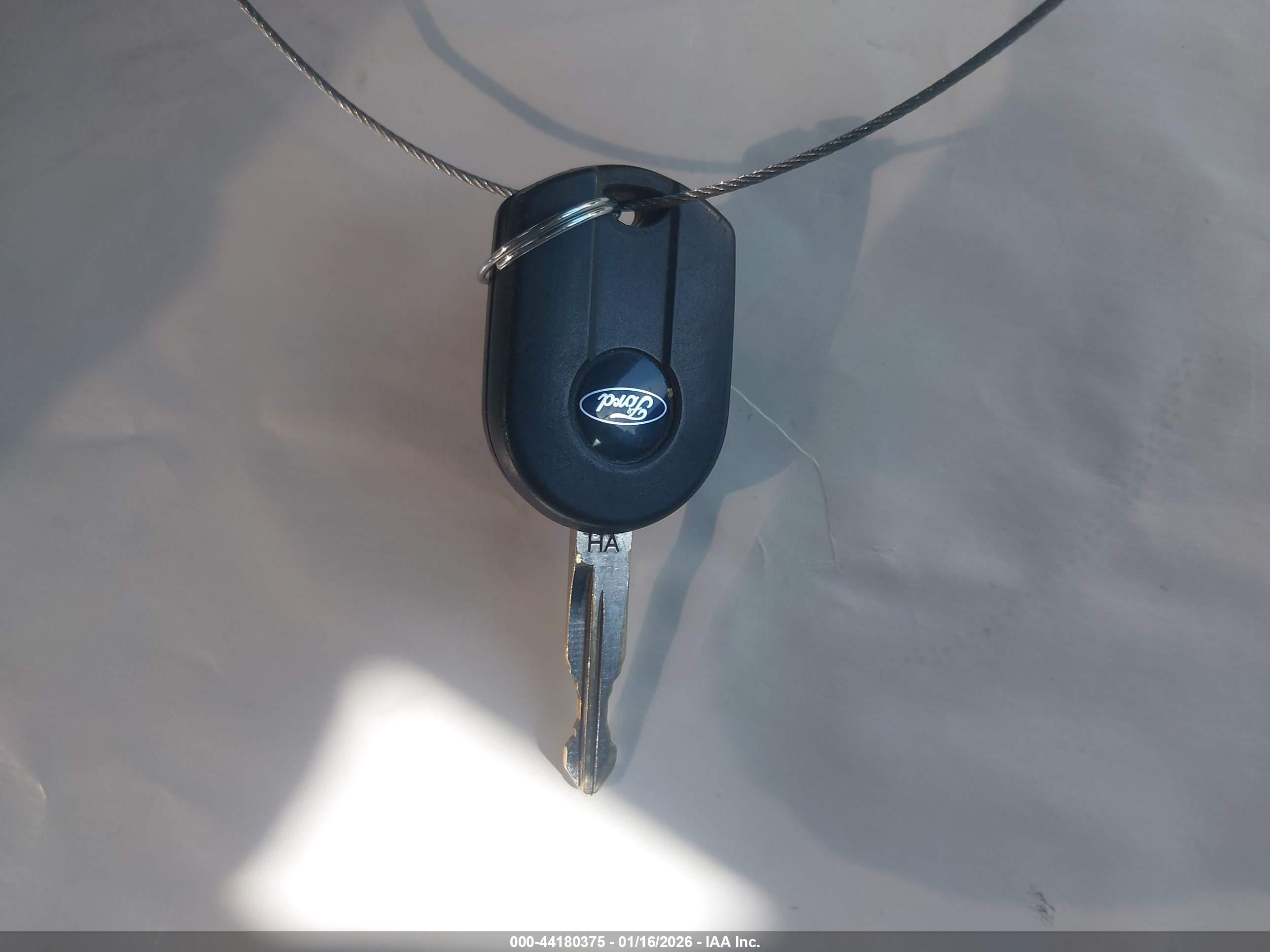 FORD FUSION image 11