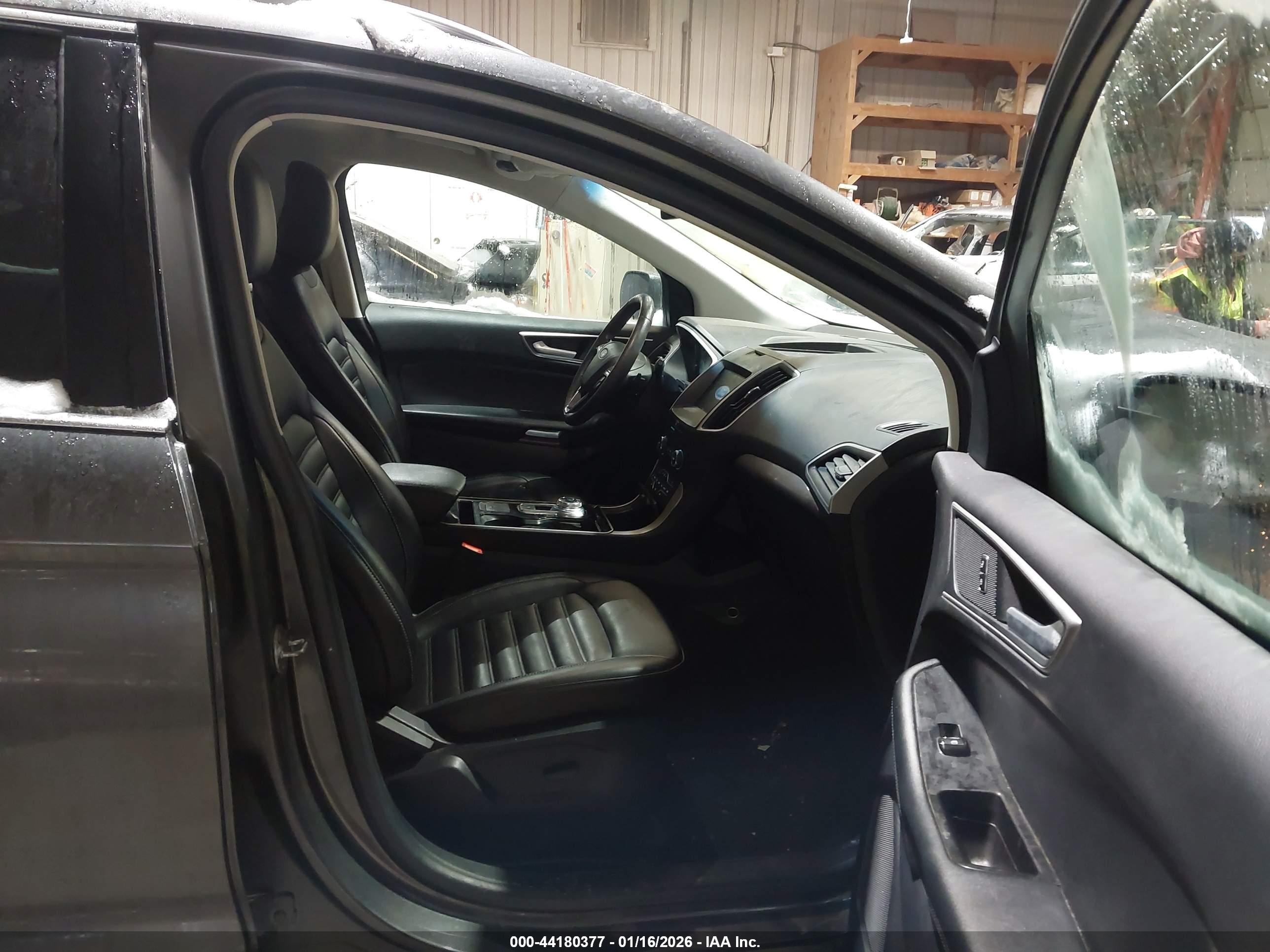 FORD EDGE image 5