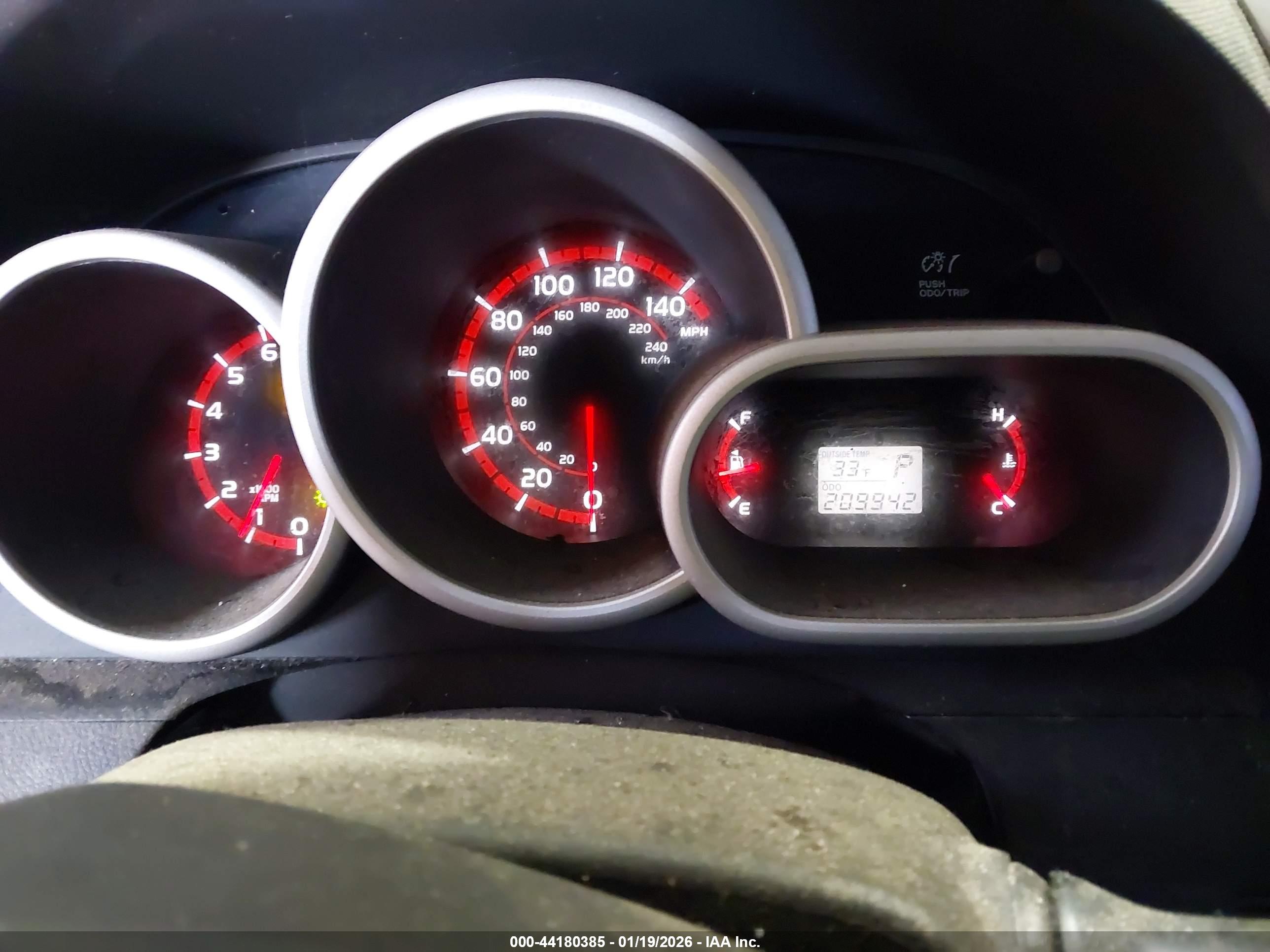 PONTIAC VIBE image 7