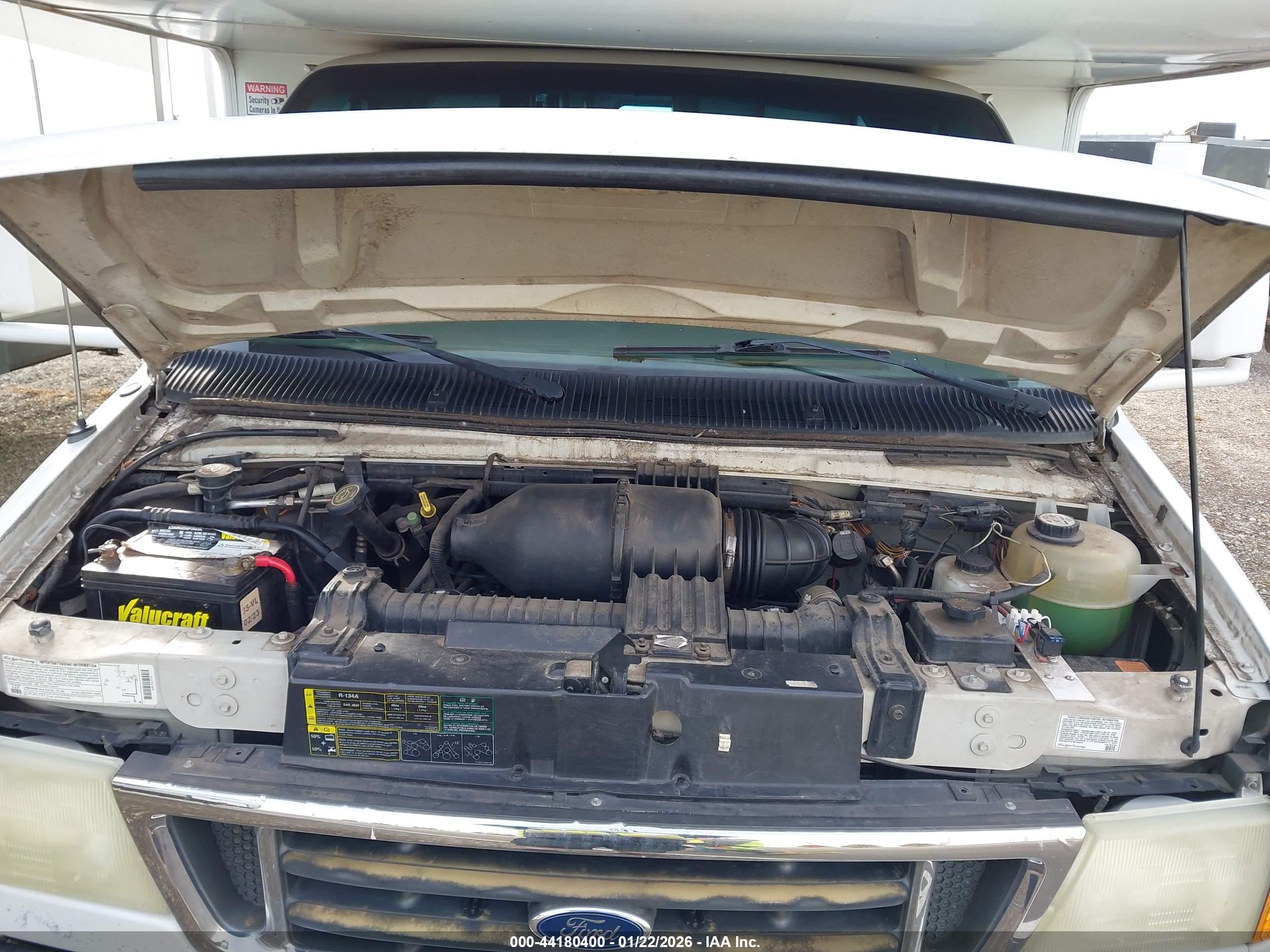 FORD E-450 image 10