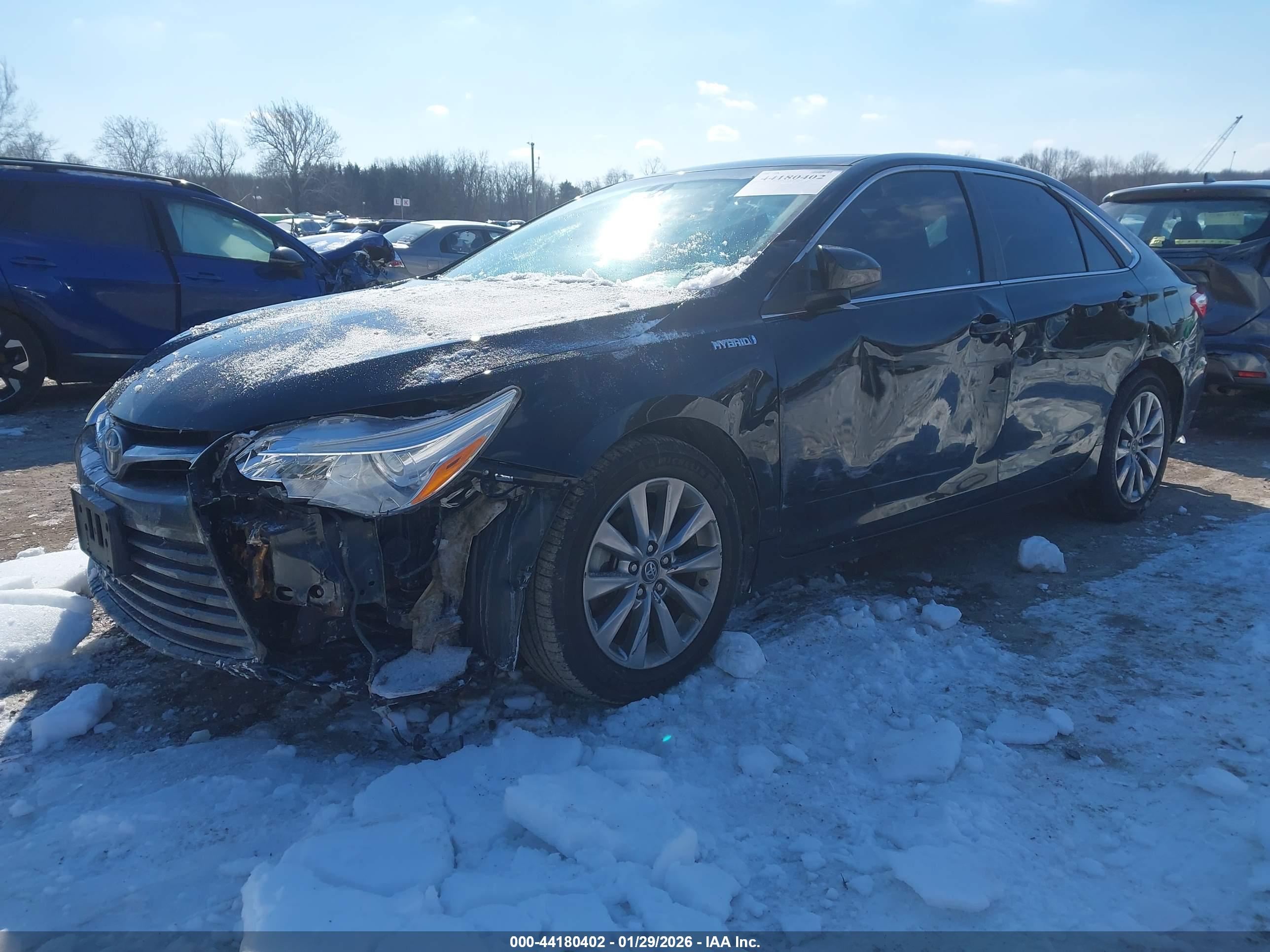 TOYOTA CAMRY image 2