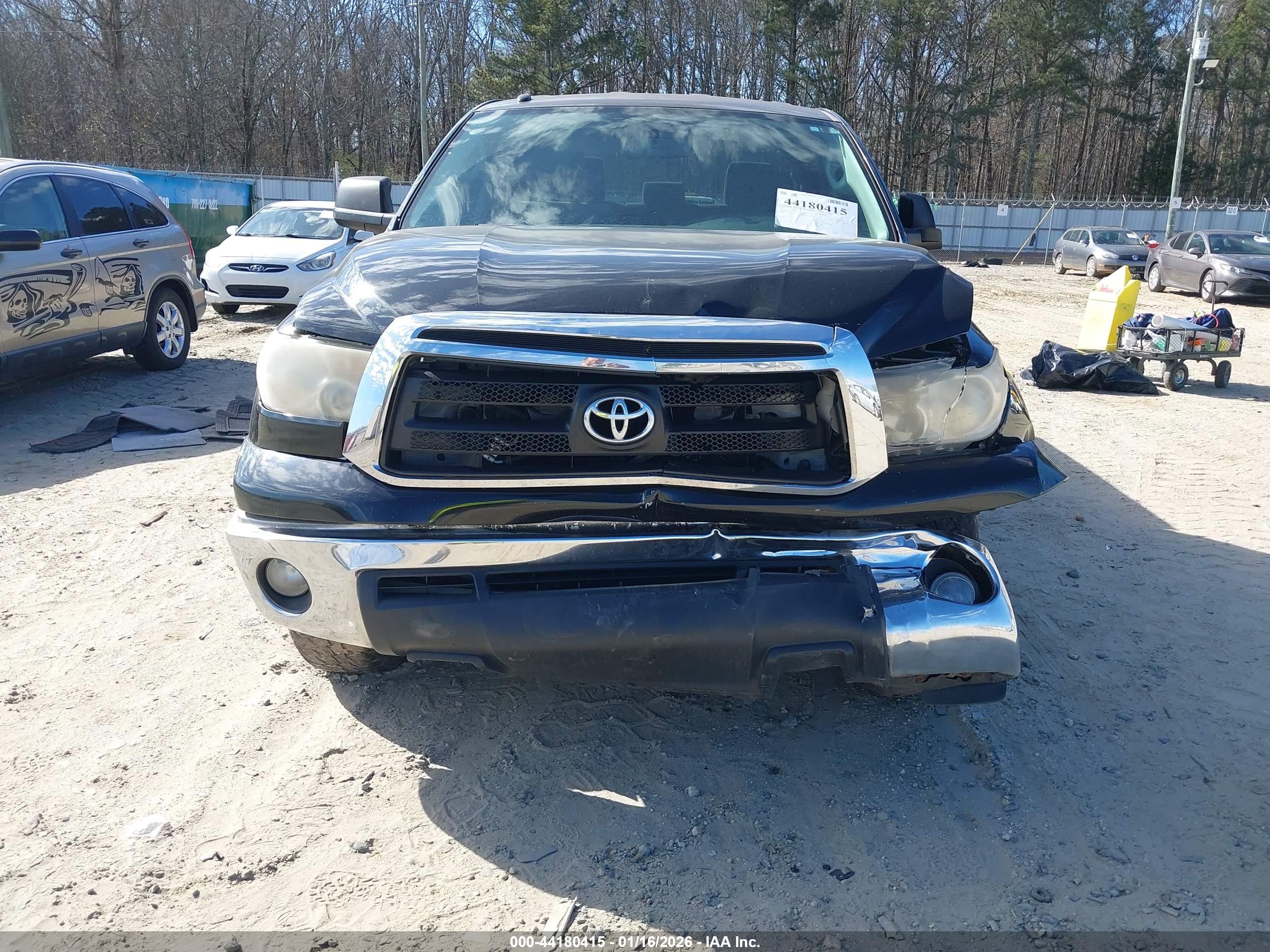 TOYOTA TUNDRA image 6