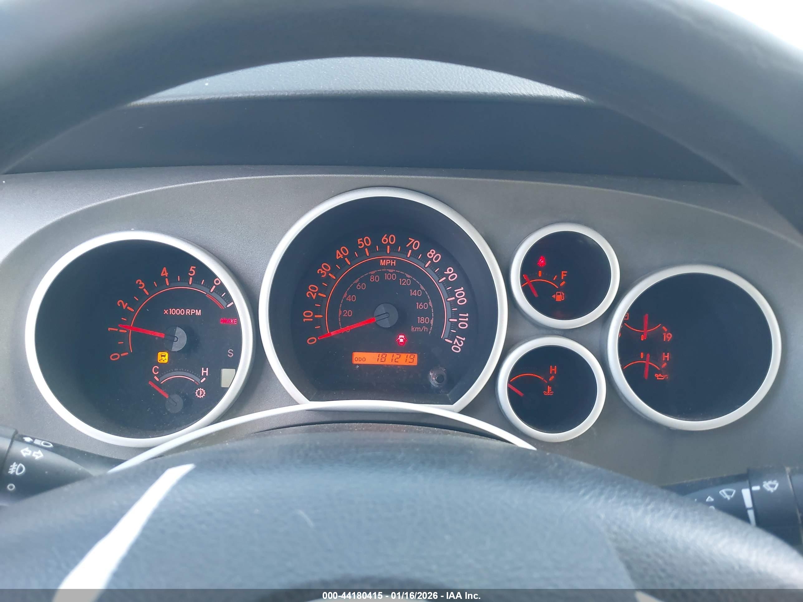 TOYOTA TUNDRA image 7
