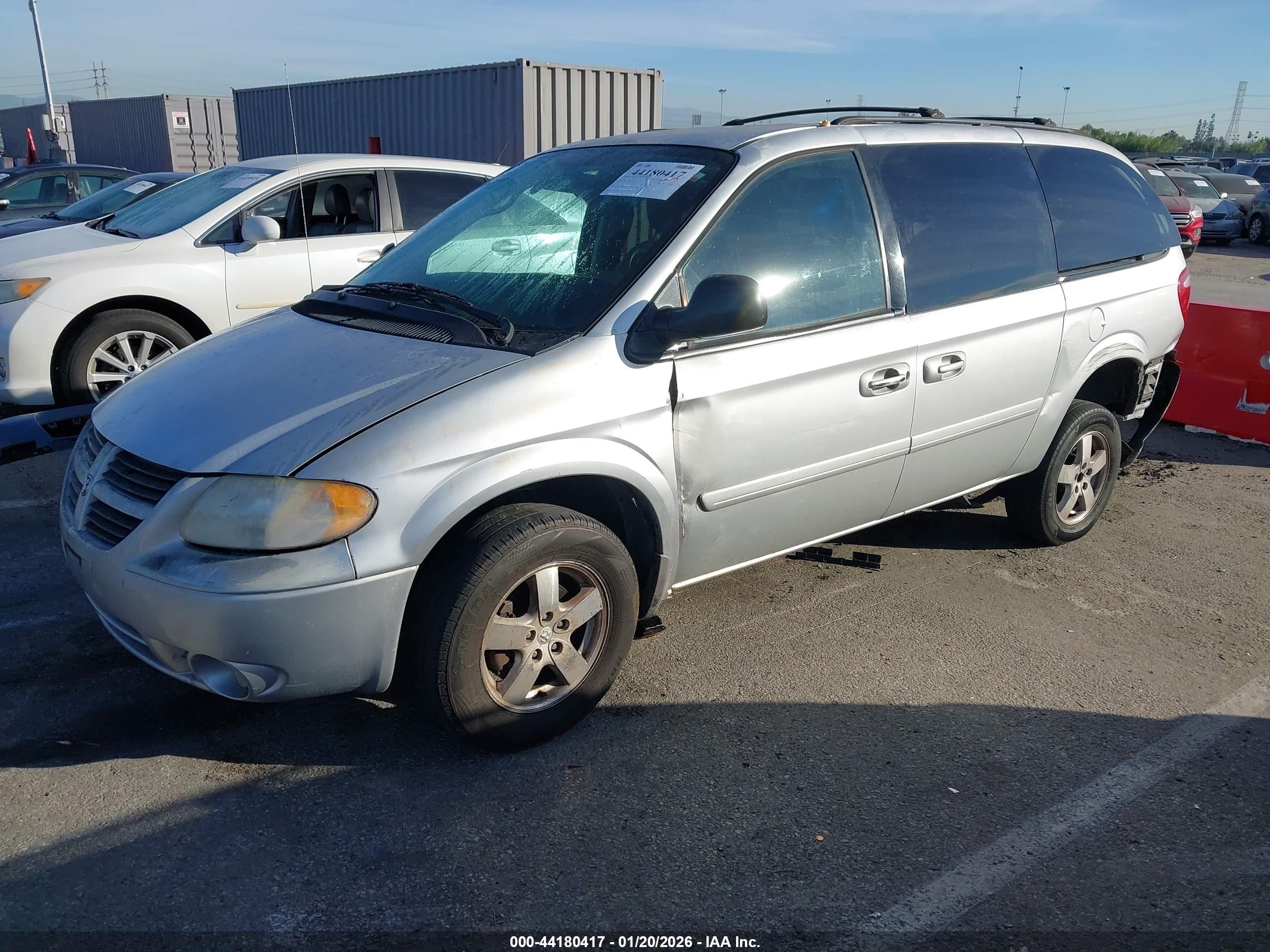 DODGE GRAND image 2