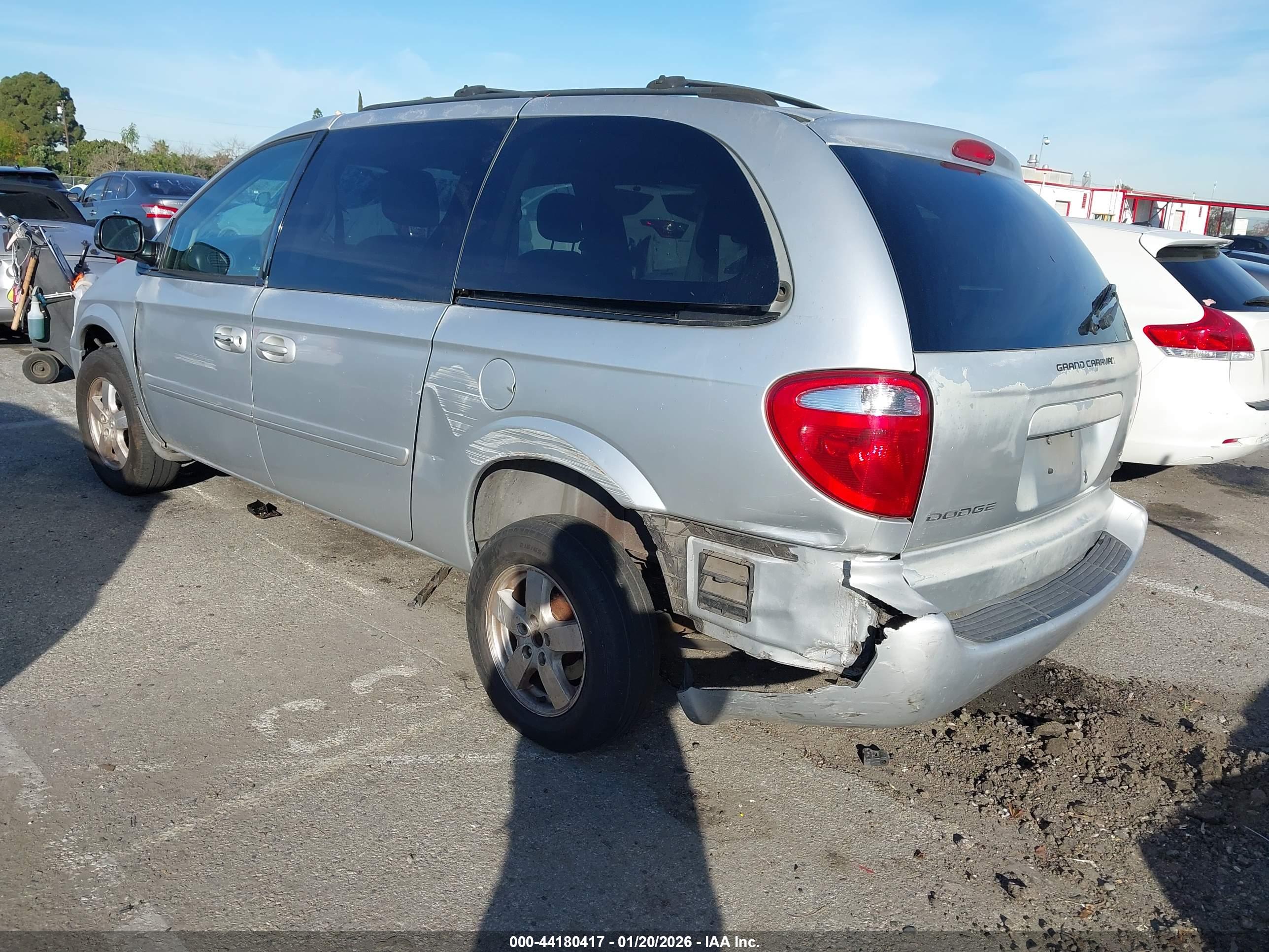 DODGE GRAND image 3