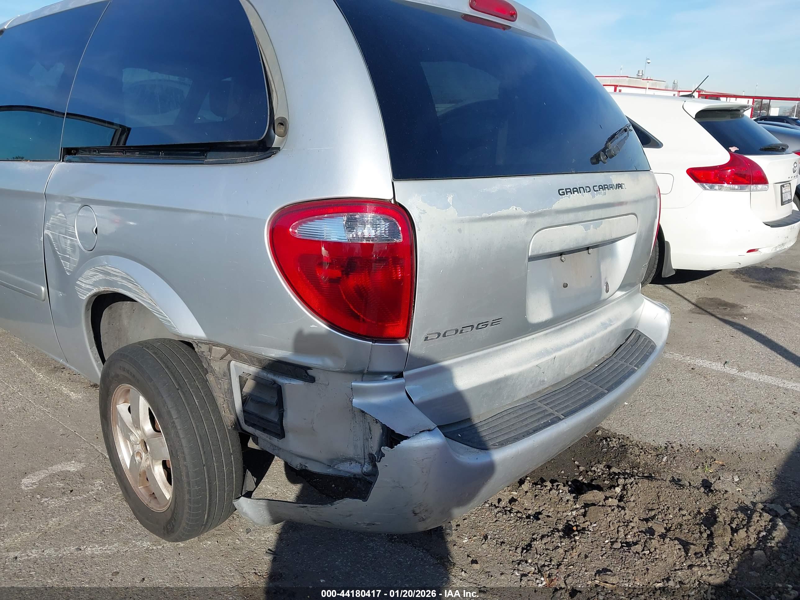 DODGE GRAND image 6