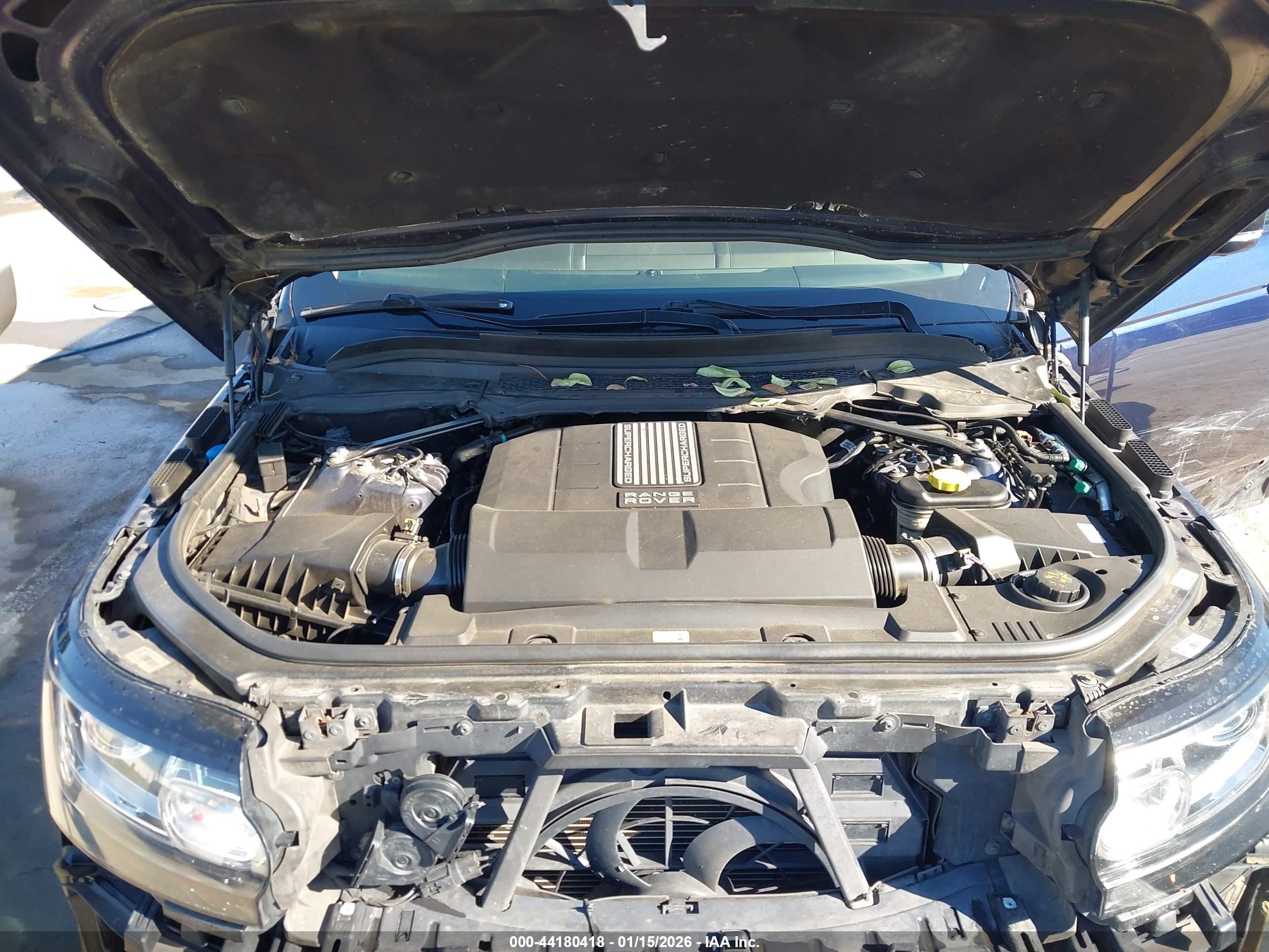 LAND ROVER image 10