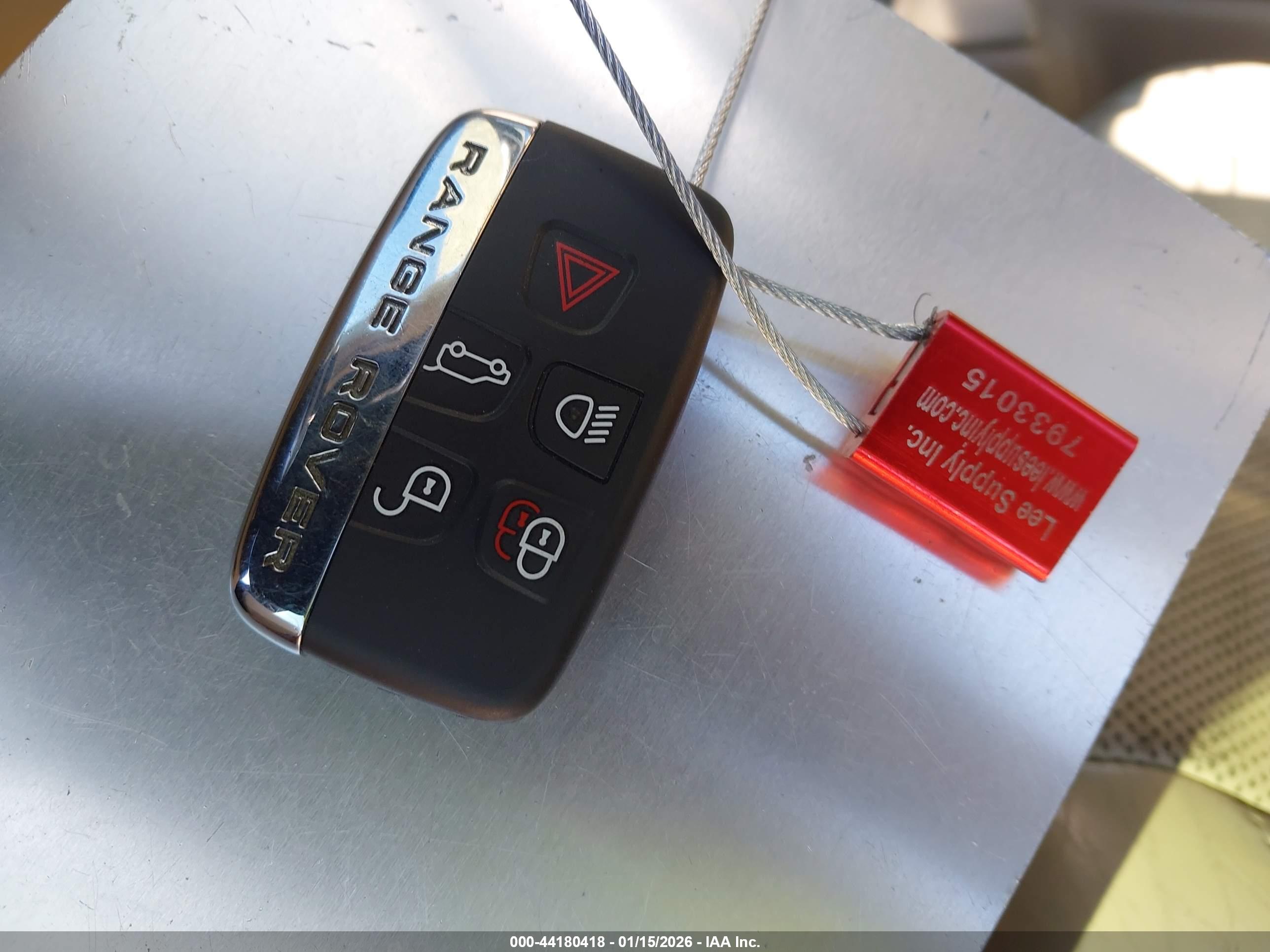 LAND ROVER image 11