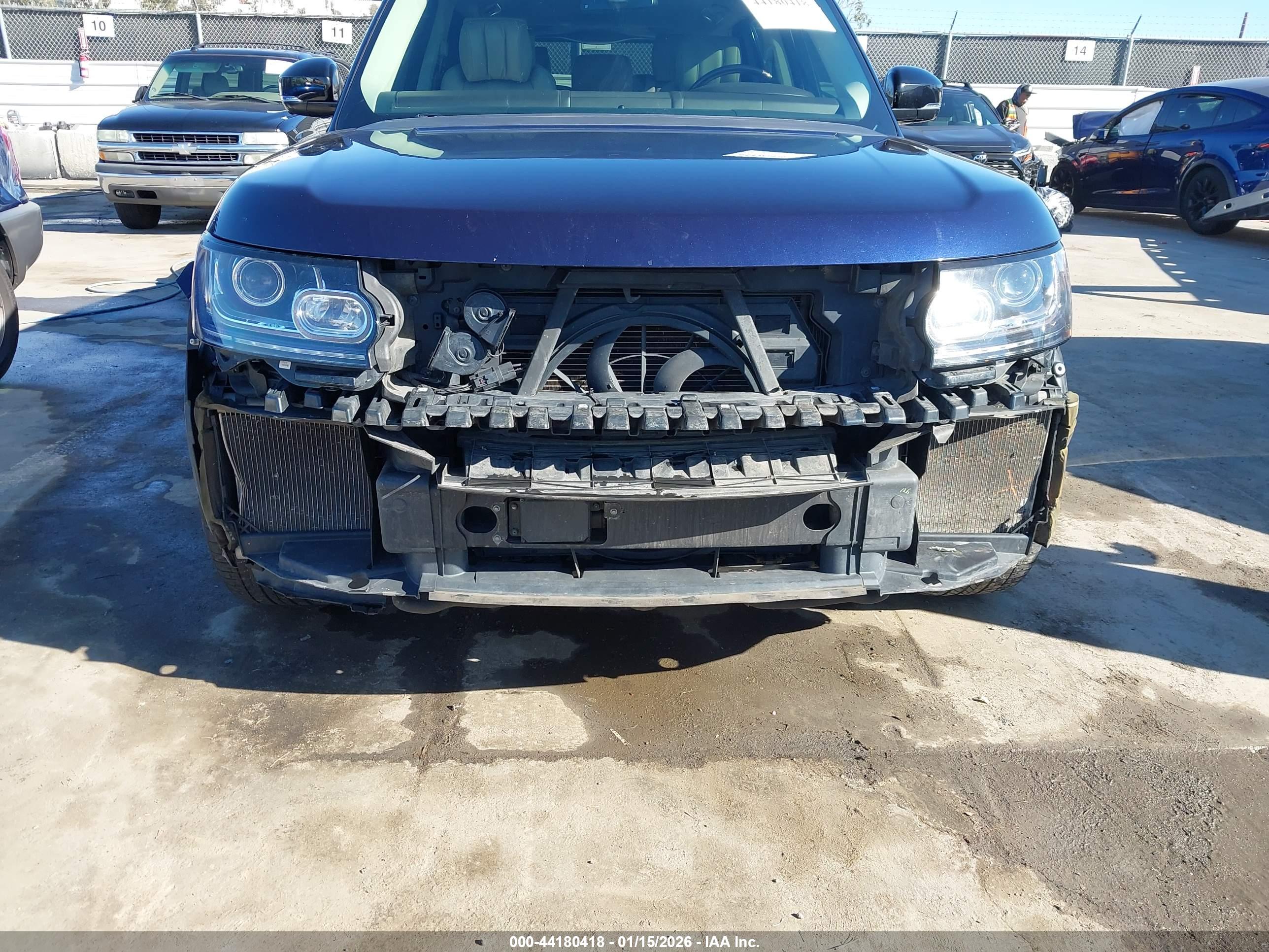 LAND ROVER image 6