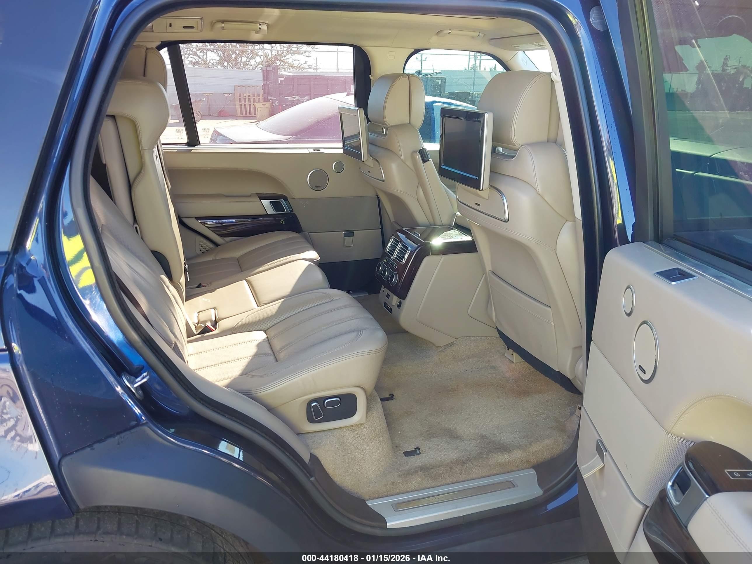 LAND ROVER image 8