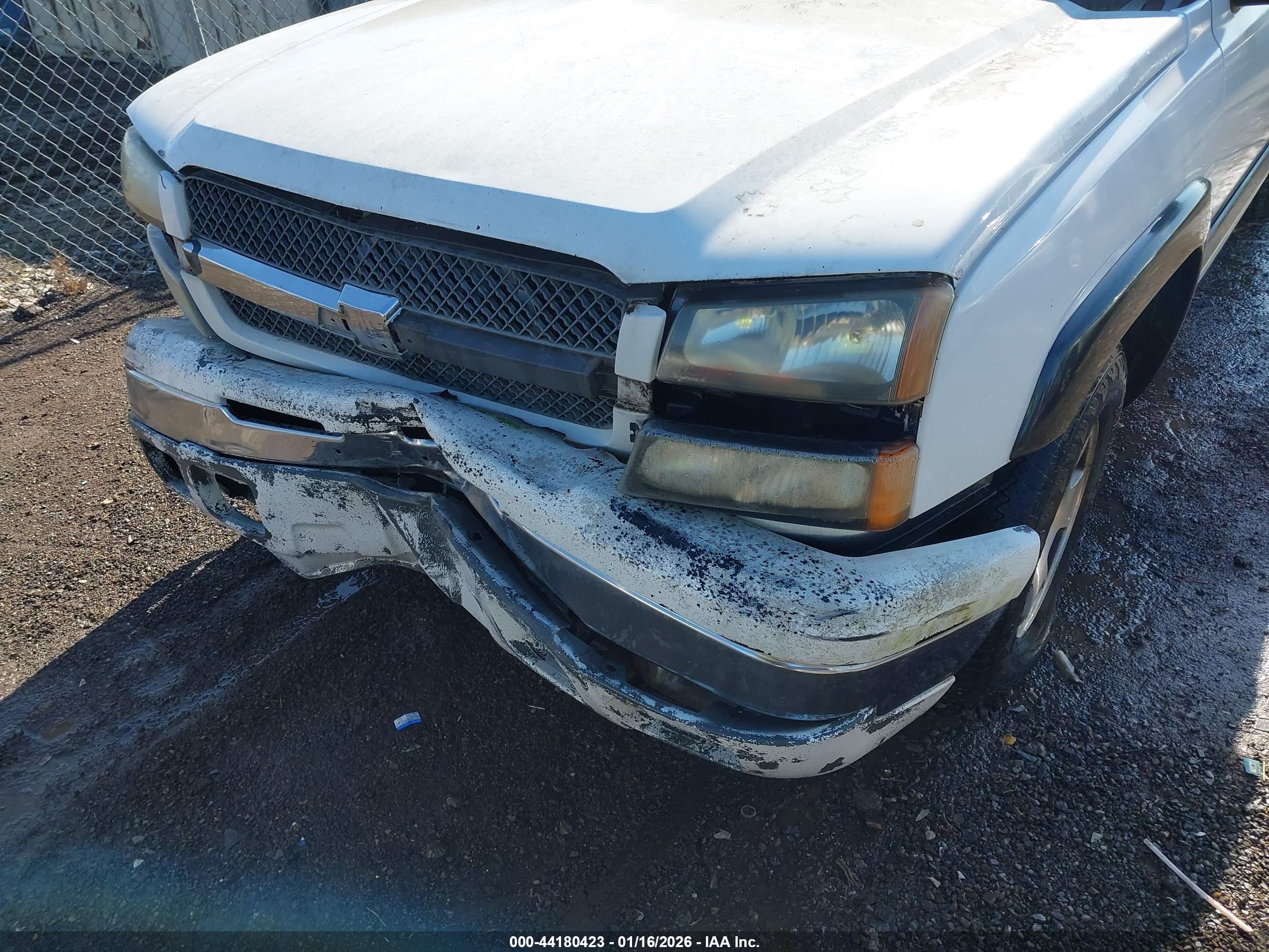 CHEVROLET SILVERADO image 6