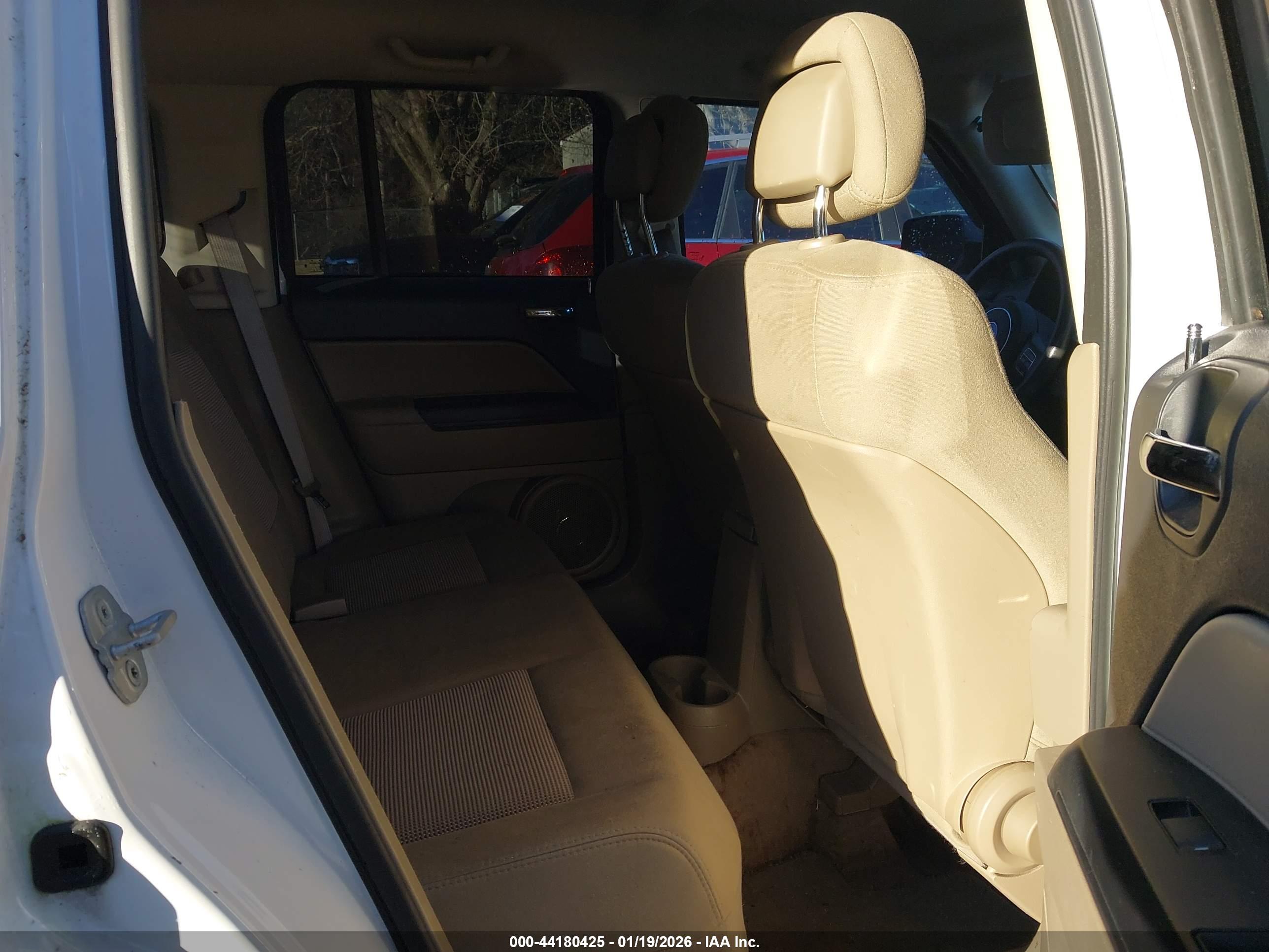 JEEP PATRIOT image 8